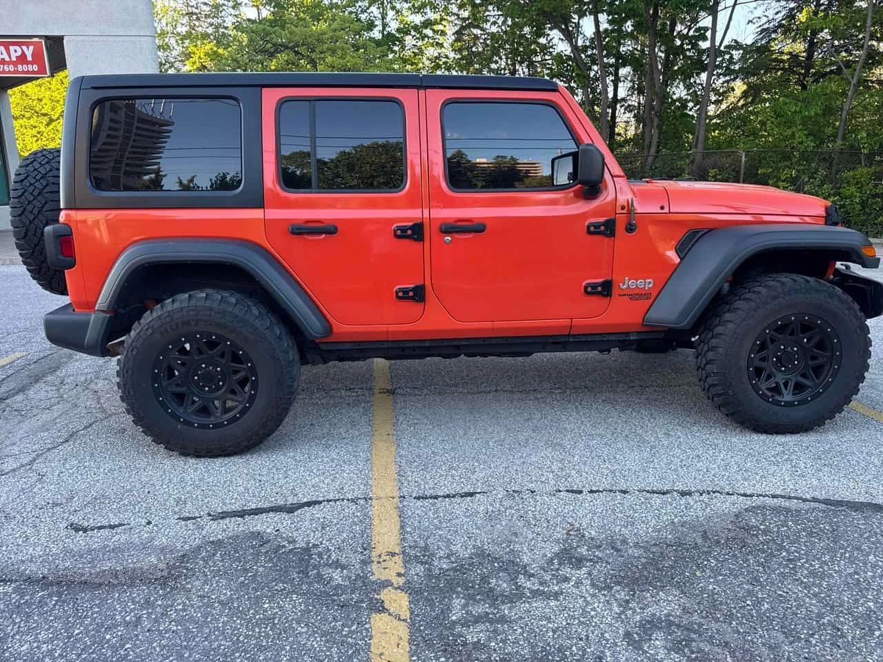 Jeep Wrangler * Sport * АВТОКРЕДИТ БЕЗ ПЪРВОНАЧАЛНА ВНОСКА* , снимка 3 - Автомобили и джипове - 55470790