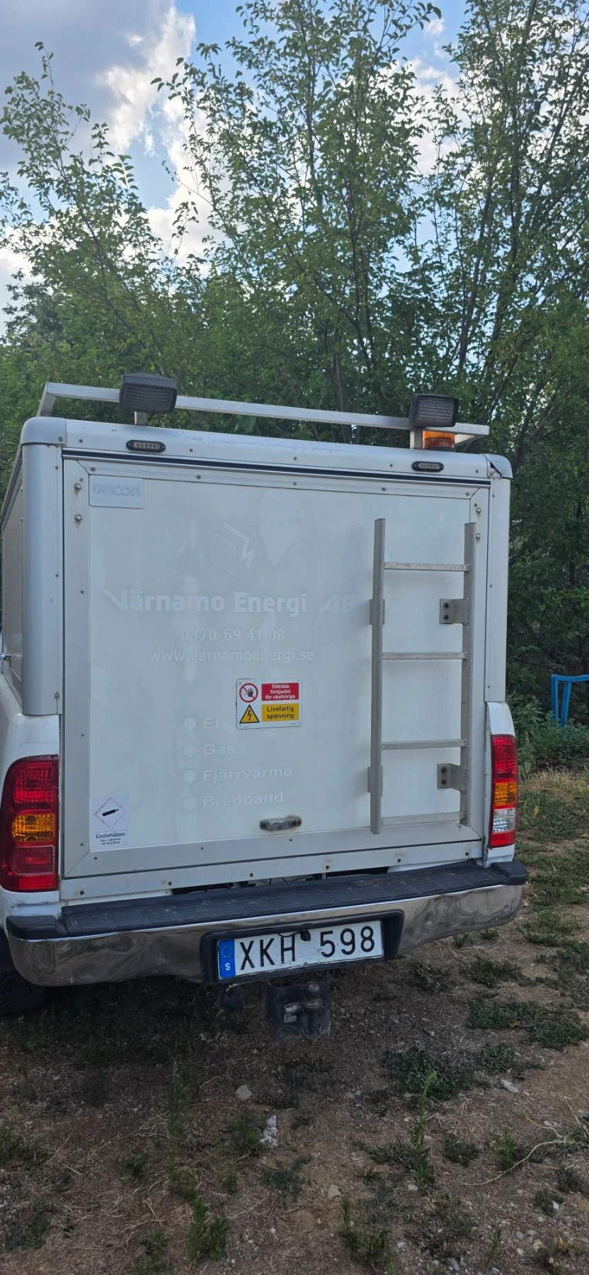 Toyota Hilux 2.5TDI, снимка 9 - Автомобили и джипове - 55775814