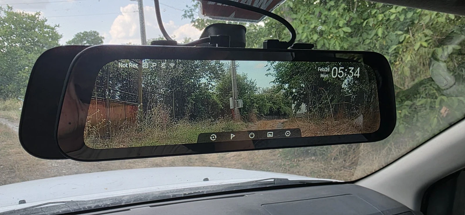 Toyota Hilux 2.5TDI, снимка 8 - Автомобили и джипове - 55775814