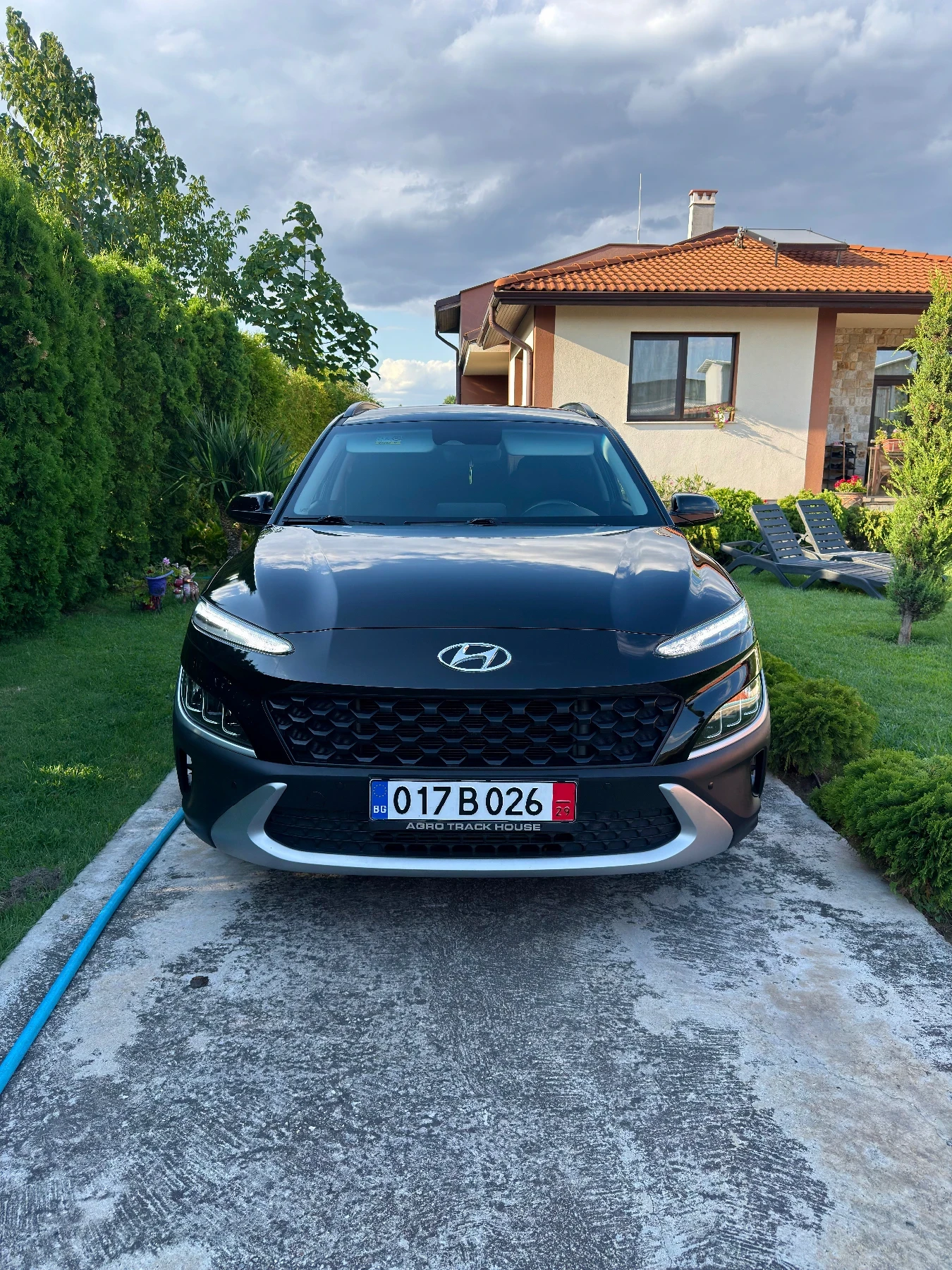 Hyundai Kona 1.6 CRDI Hybrid, снимка 2 - Автомобили и джипове - 55666579
