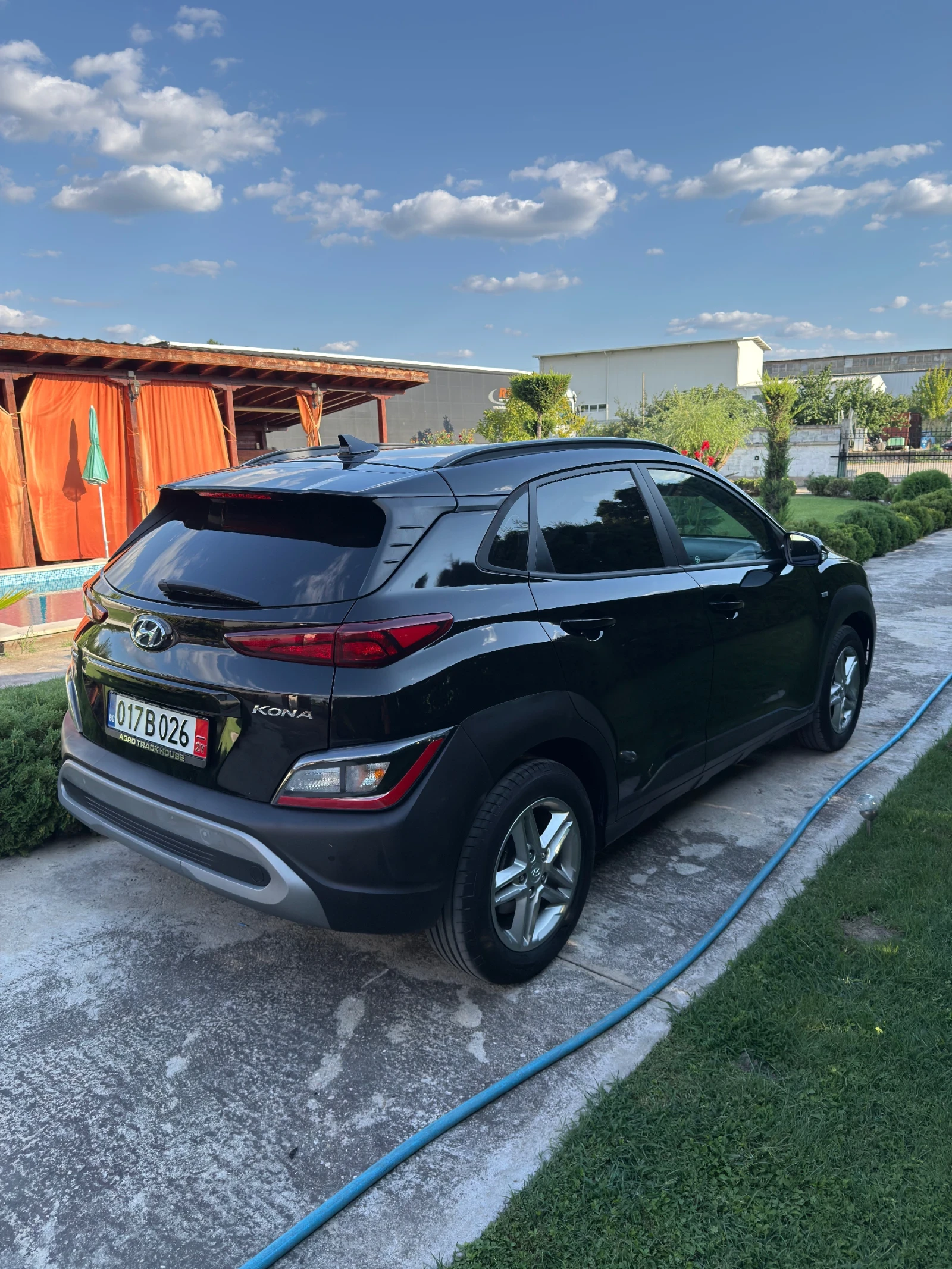 Hyundai Kona 1.6 CRDI Hybrid, снимка 4 - Автомобили и джипове - 55666579