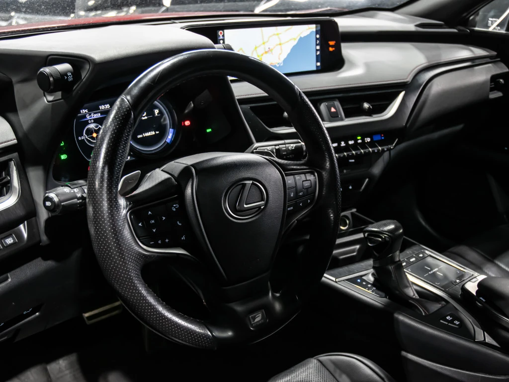 Lexus UX 250h F-SPORT 4dr AWD| HUD| CAR PLAY| NAV| ROOF| BACKUP|, снимка 13 - Автомобили и джипове - 55727522