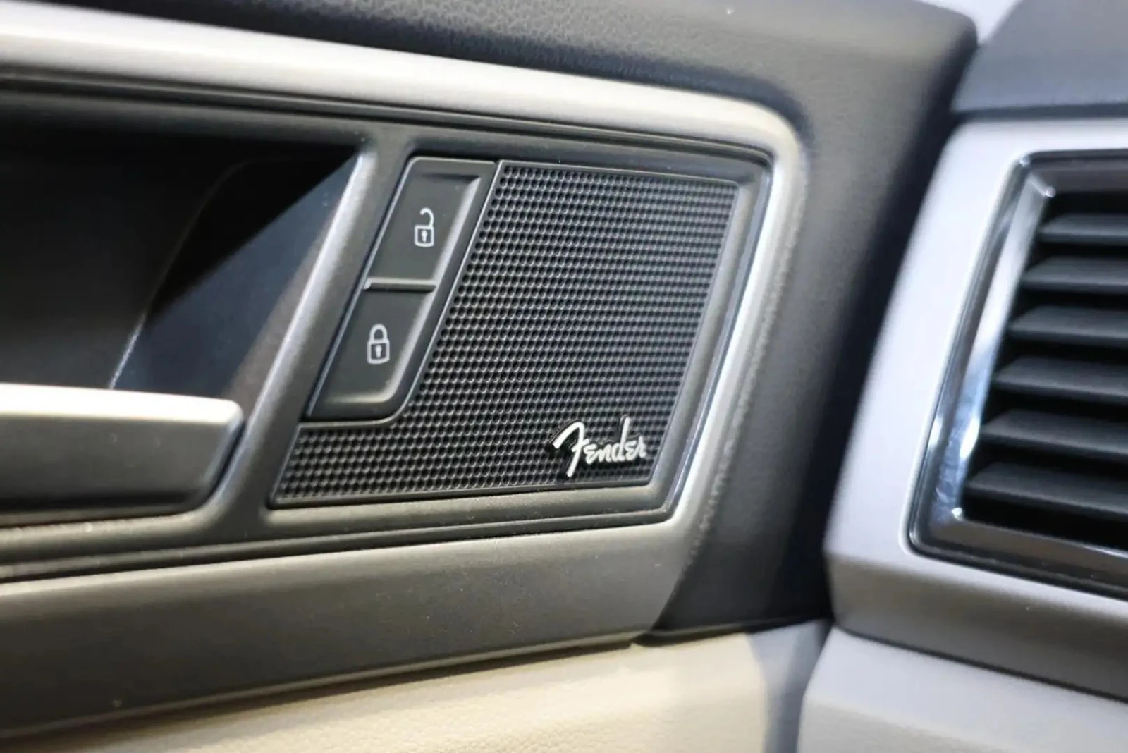 VW Atlas R LINE LOADED ЦЕНА ДО БЪЛГАРИЯ АВТОКРЕДИТ, снимка 17 - Автомобили и джипове - 55950305
