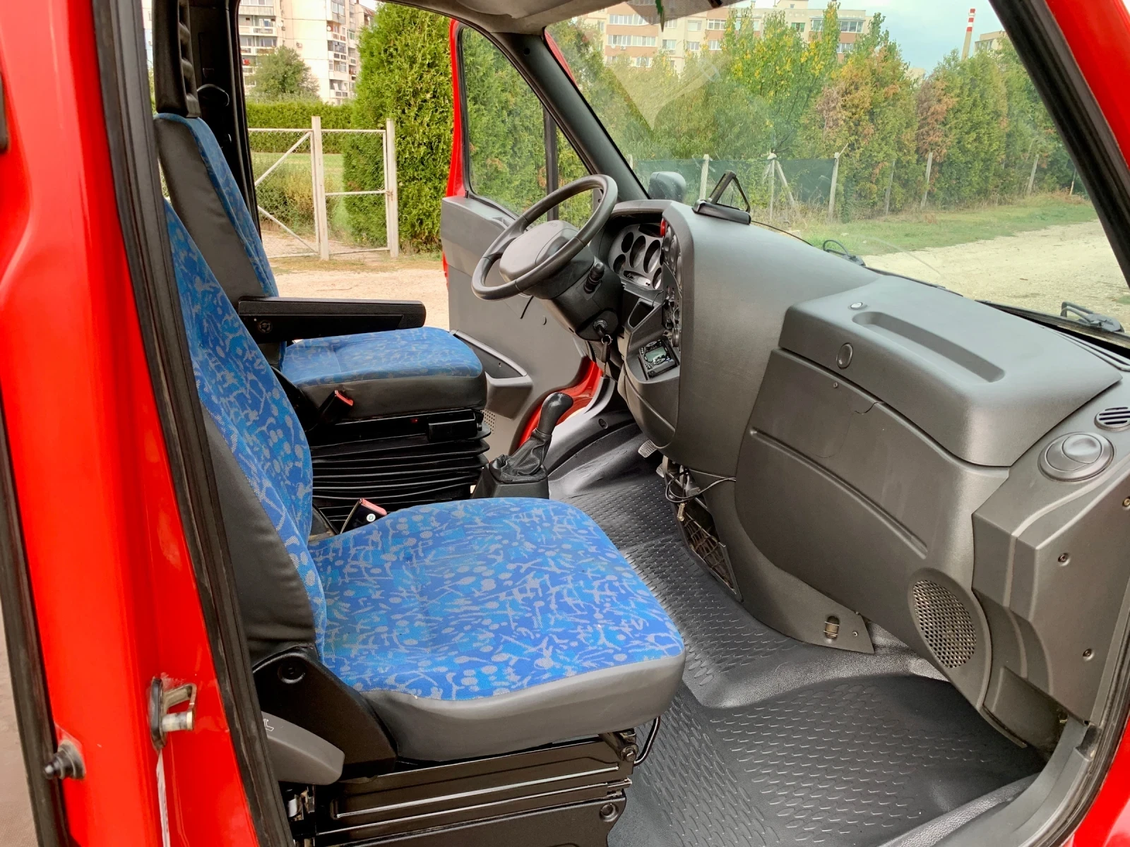 Iveco Daily 2.8TDI* SUPER MAXII XXXL | 2 С-НИЧНИ ВРАТИ* 196км, снимка 14 - Бусове и автобуси - 53786058