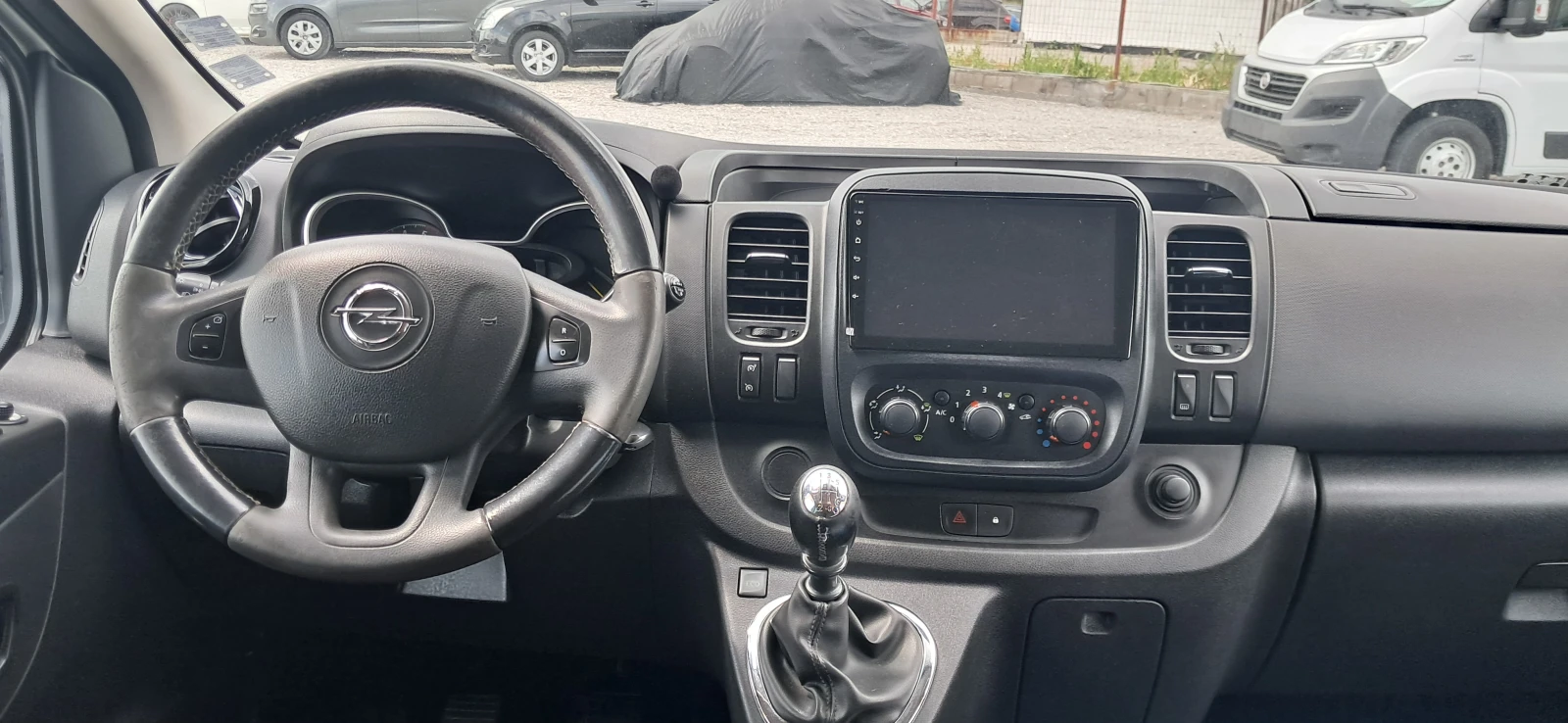 Opel Vivaro 1.6cdti, снимка 7 - Бусове и автобуси - 54741191