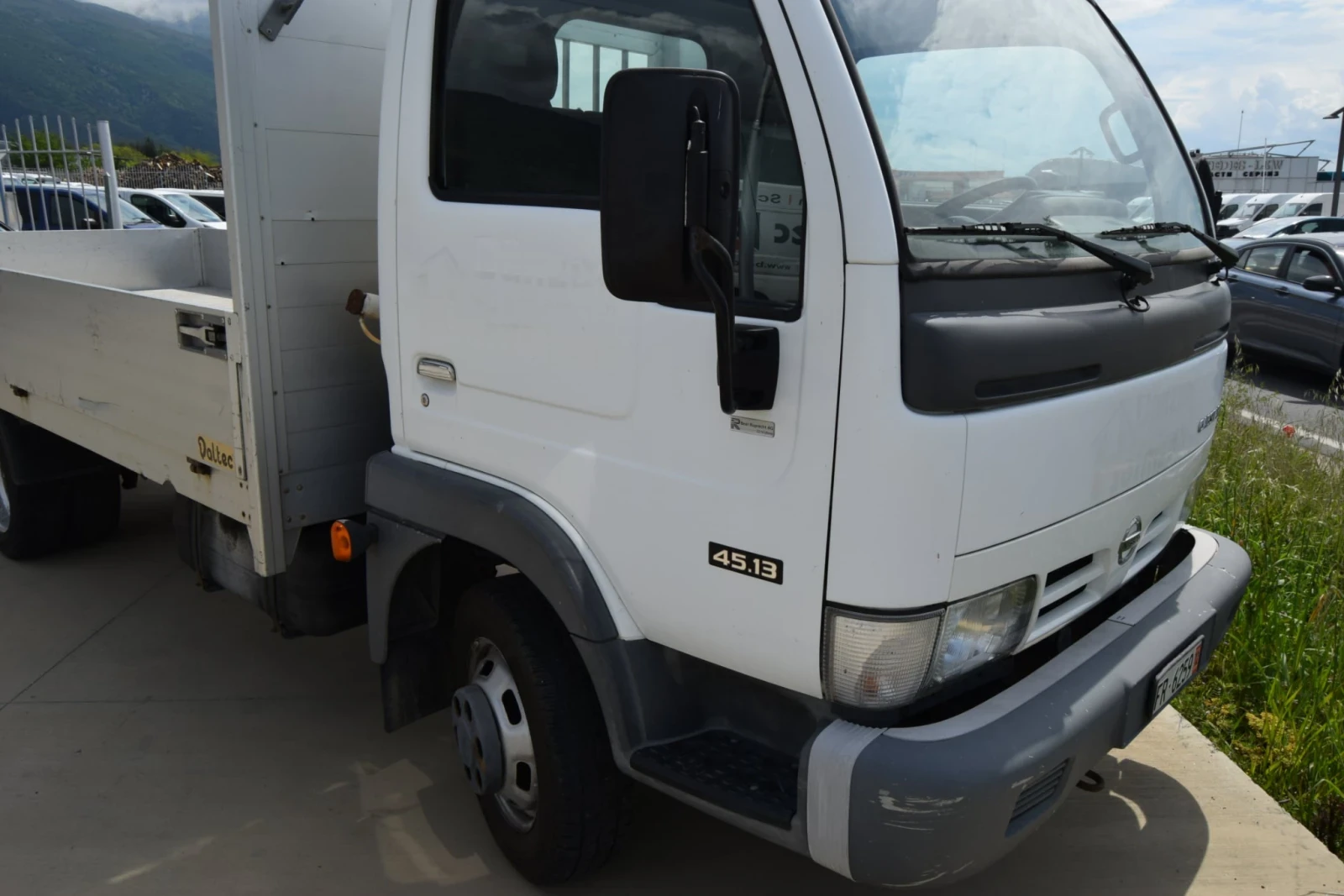 Nissan Kabstar, снимка 2 - Камиони - 54643685