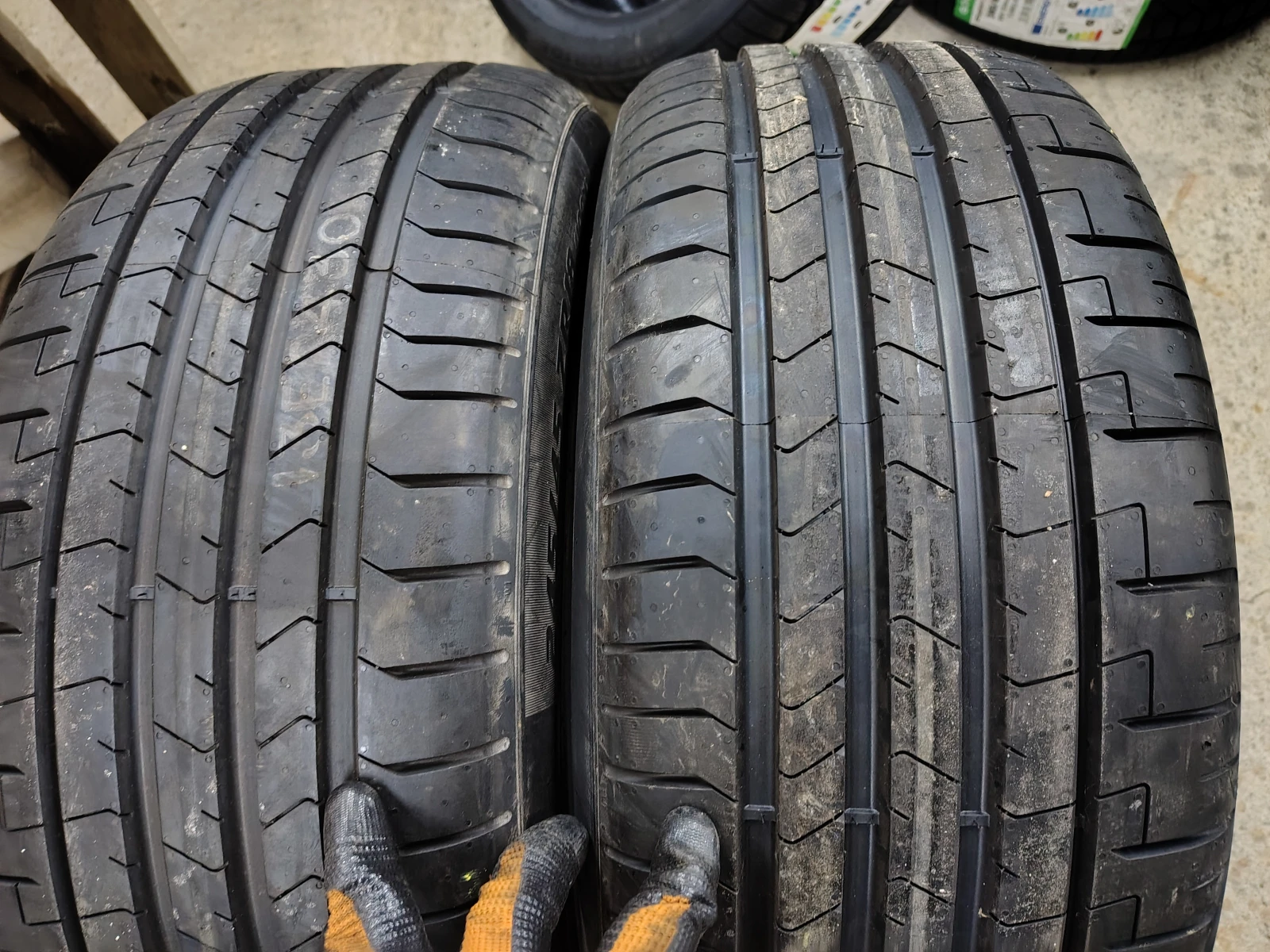 Гуми Летни 245/45R18, снимка 2 - Гуми и джанти - 53727188