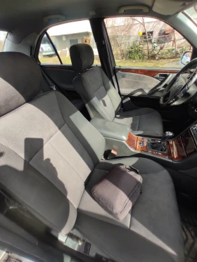Mercedes-Benz E 220, снимка 12