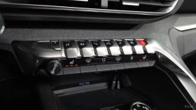 Peugeot 5008 * GT-LINE* ПАНО* KEYLESS* Camera* ПОДГРЕВ* , снимка 16