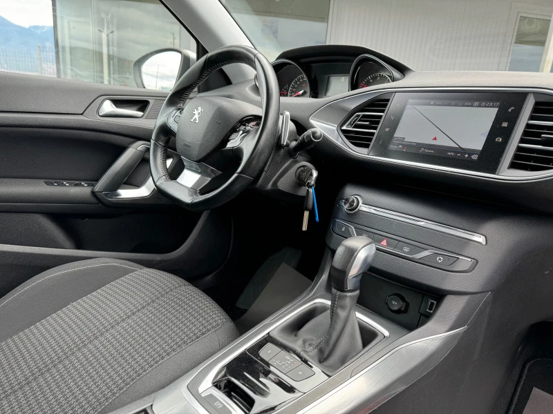 Peugeot 308 1.5 HDi, снимка 8 - Автомобили и джипове - 46356303