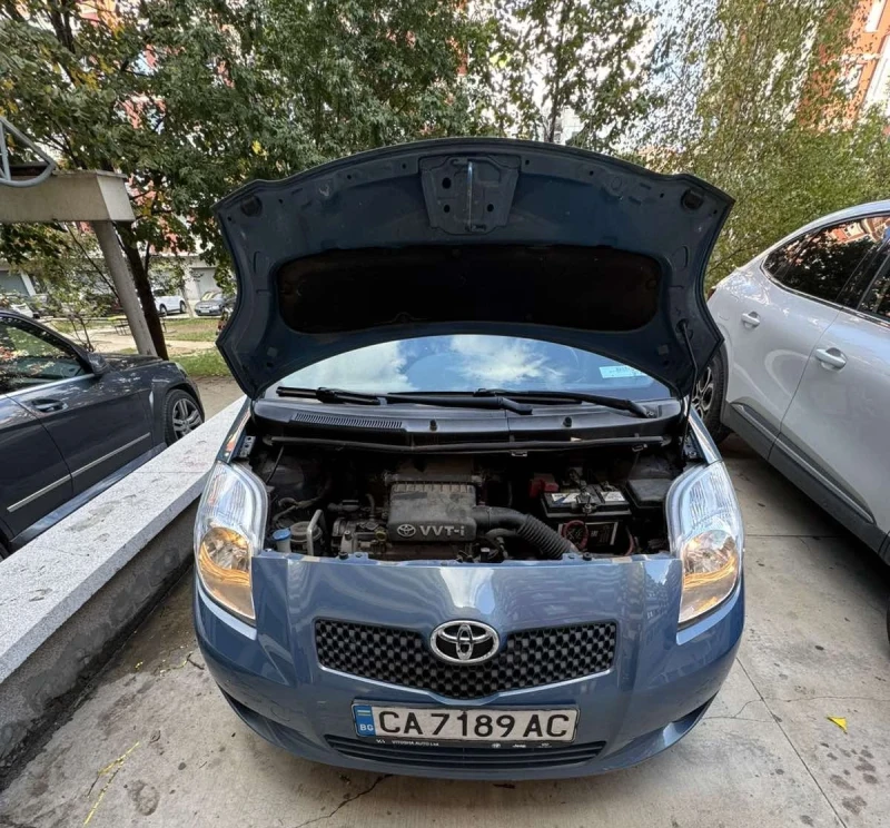 Toyota Yaris, снимка 9 - Автомобили и джипове - 47560532