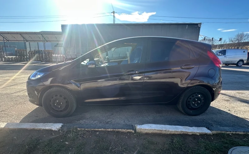 Ford Fiesta, снимка 6 - Автомобили и джипове - 48601077