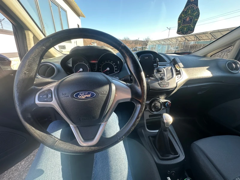 Ford Fiesta, снимка 8 - Автомобили и джипове - 48601077