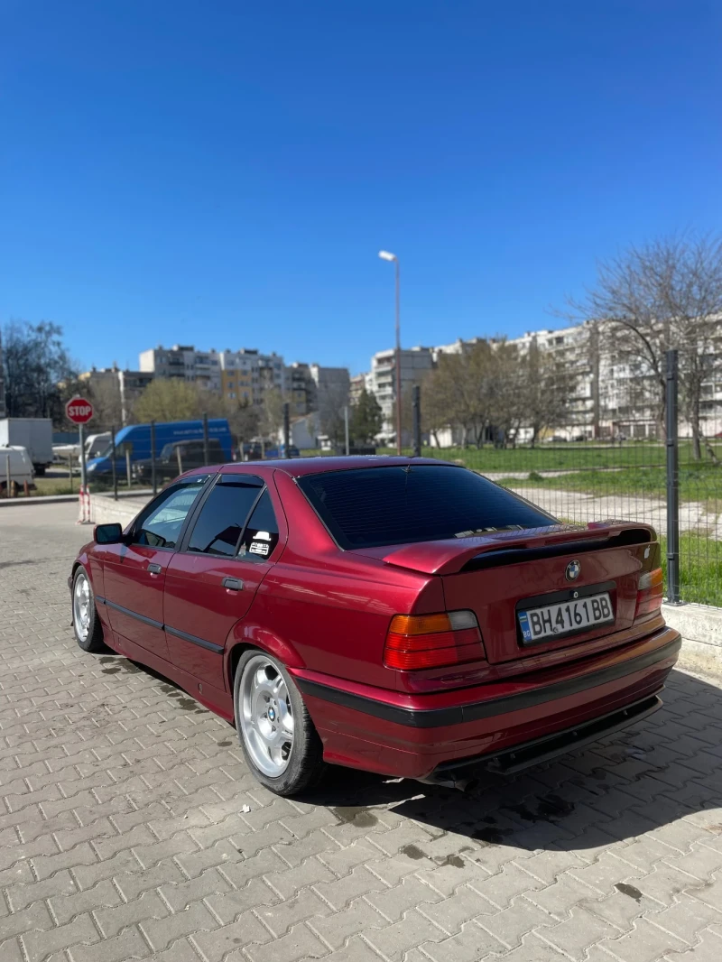 BMW 320, снимка 2 - Автомобили и джипове - 48792711