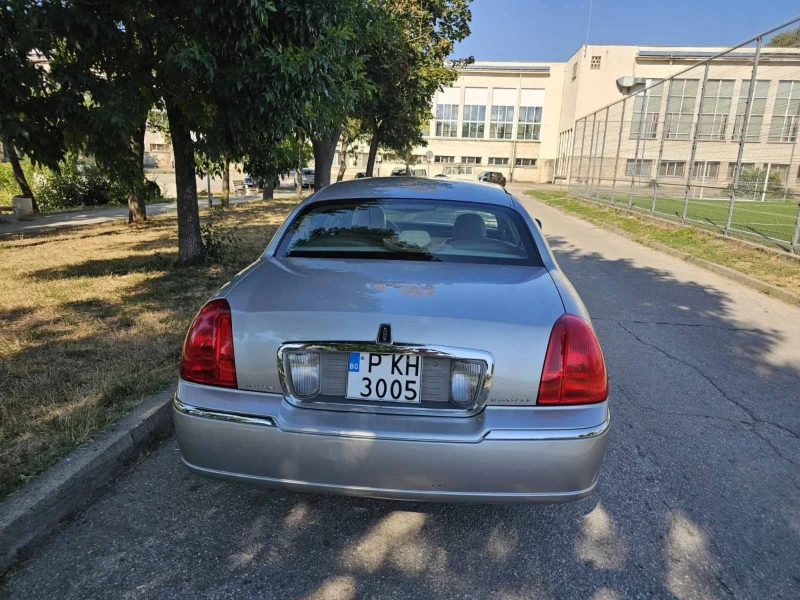 Lincoln Town car, снимка 5 - Автомобили и джипове - 53170587