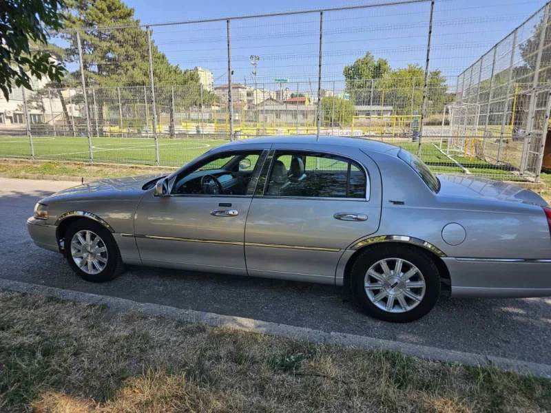 Lincoln Town car, снимка 3 - Автомобили и джипове - 53170587