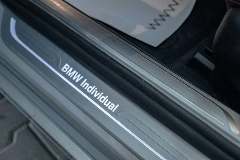 BMW 740 d/xDrive/Individual/Soft Close/Massage/Камера 360/, снимка 11 - Автомобили и джипове - 51781356