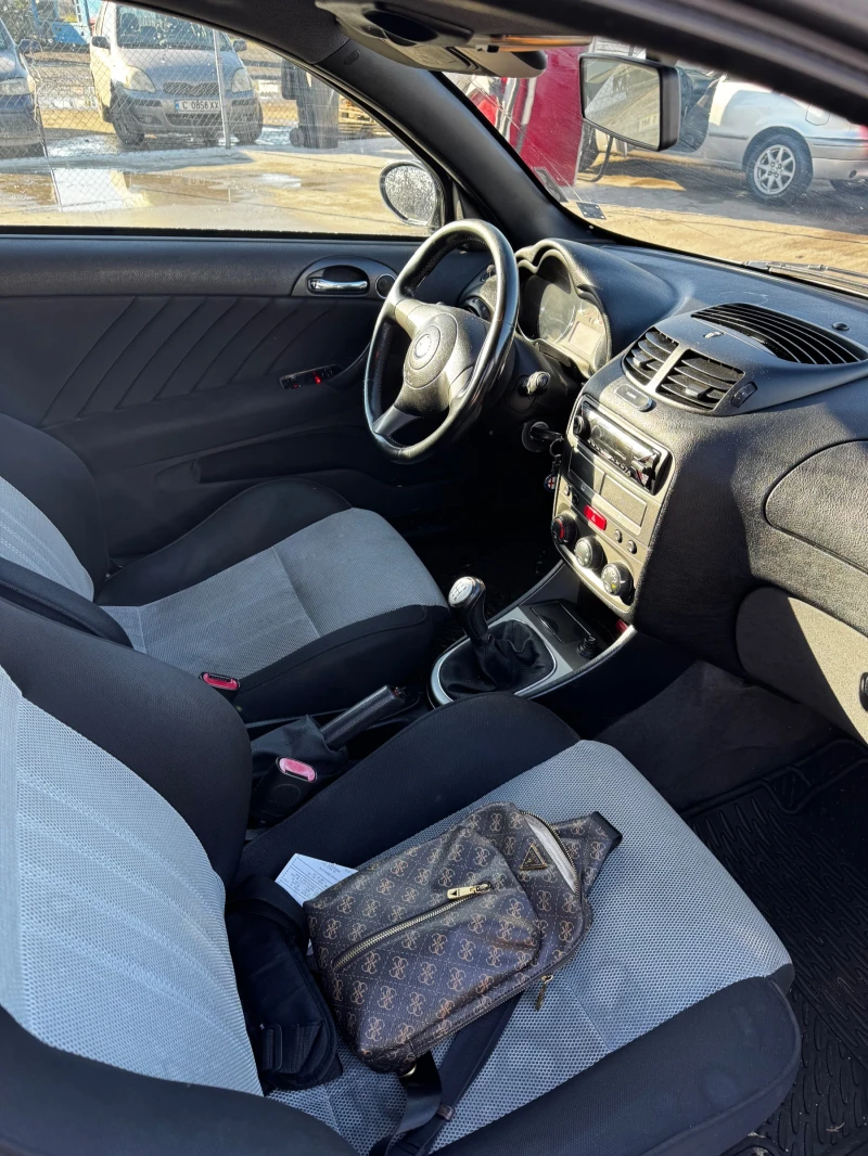 Alfa Romeo 147 1.6 twinspark, снимка 6 - Автомобили и джипове - 52752097