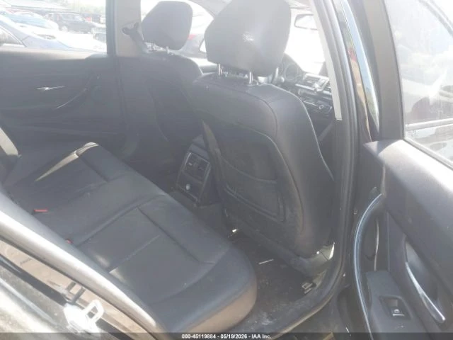 BMW 320 xDrive, снимка 8 - Автомобили и джипове - 54911549