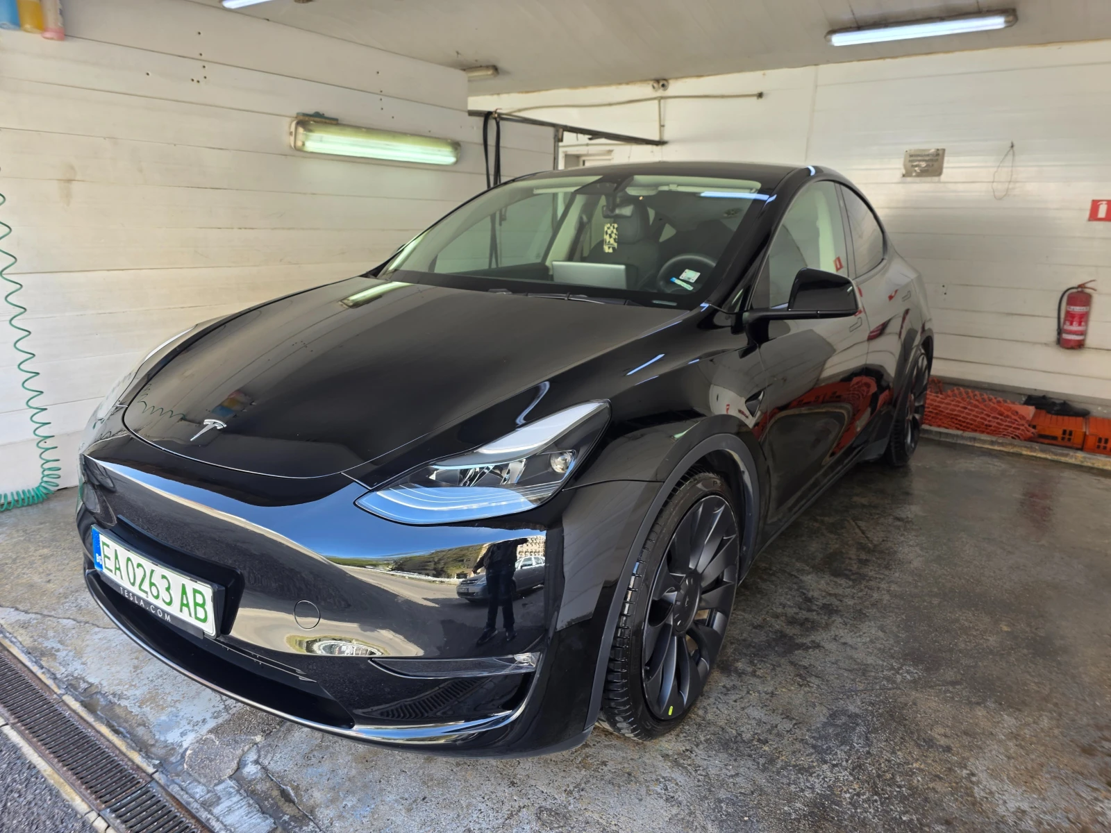 Tesla Model Y Performance, снимка 1