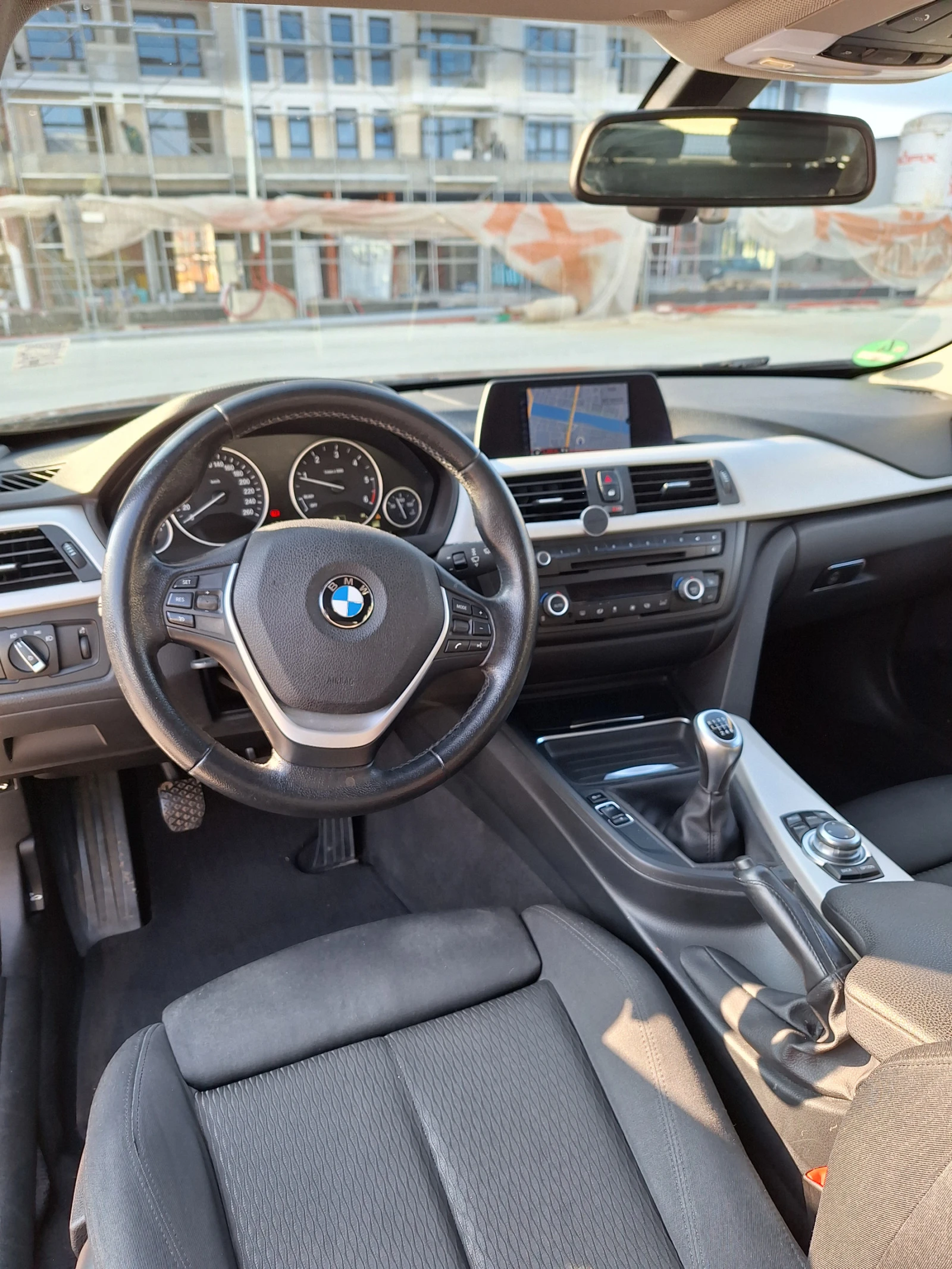 BMW 318 2.0D 143ps  F31  | Mobile.bg   11