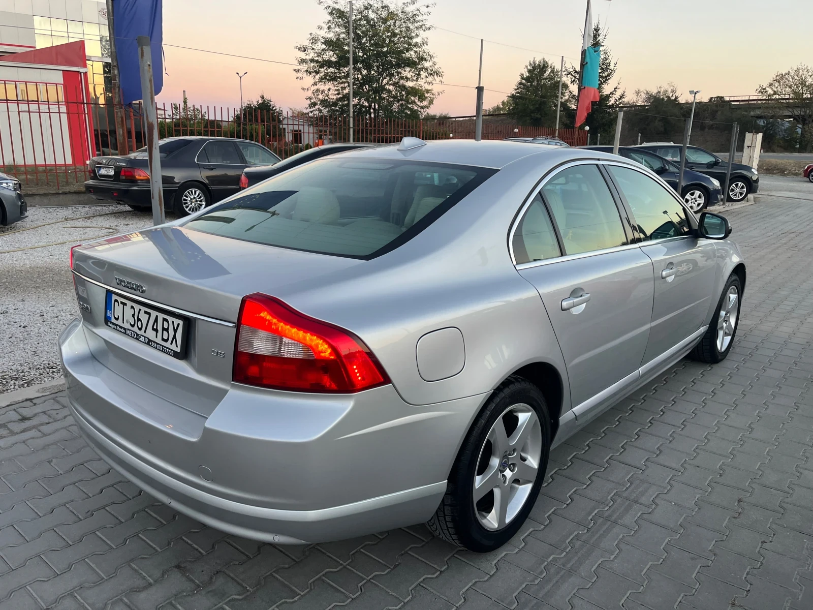 Volvo S80 2.4* D5* Автомат* нави* Кожа* Топ* Обслужена*  - изображение 7