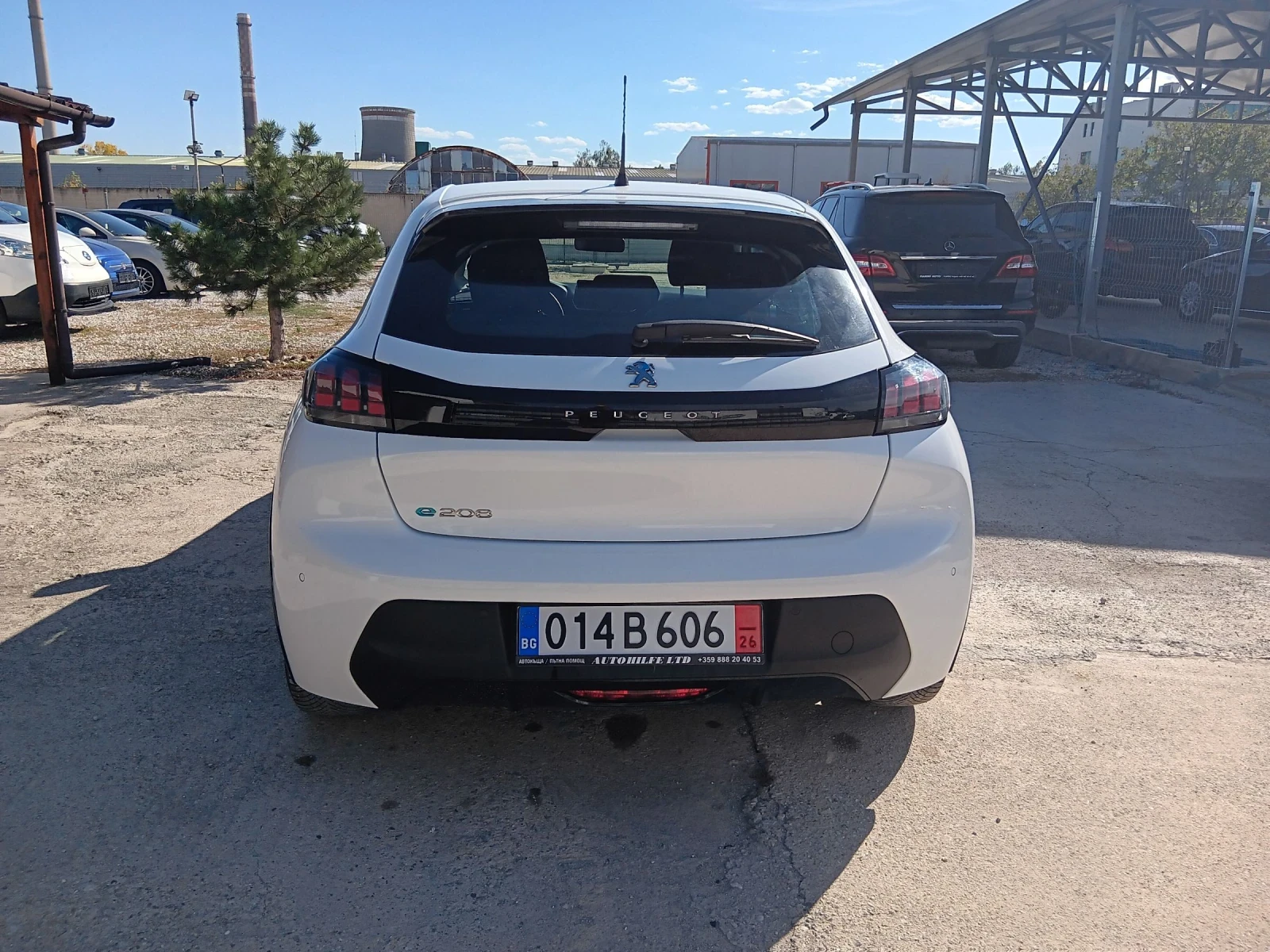 Peugeot 208 208e - изображение 6