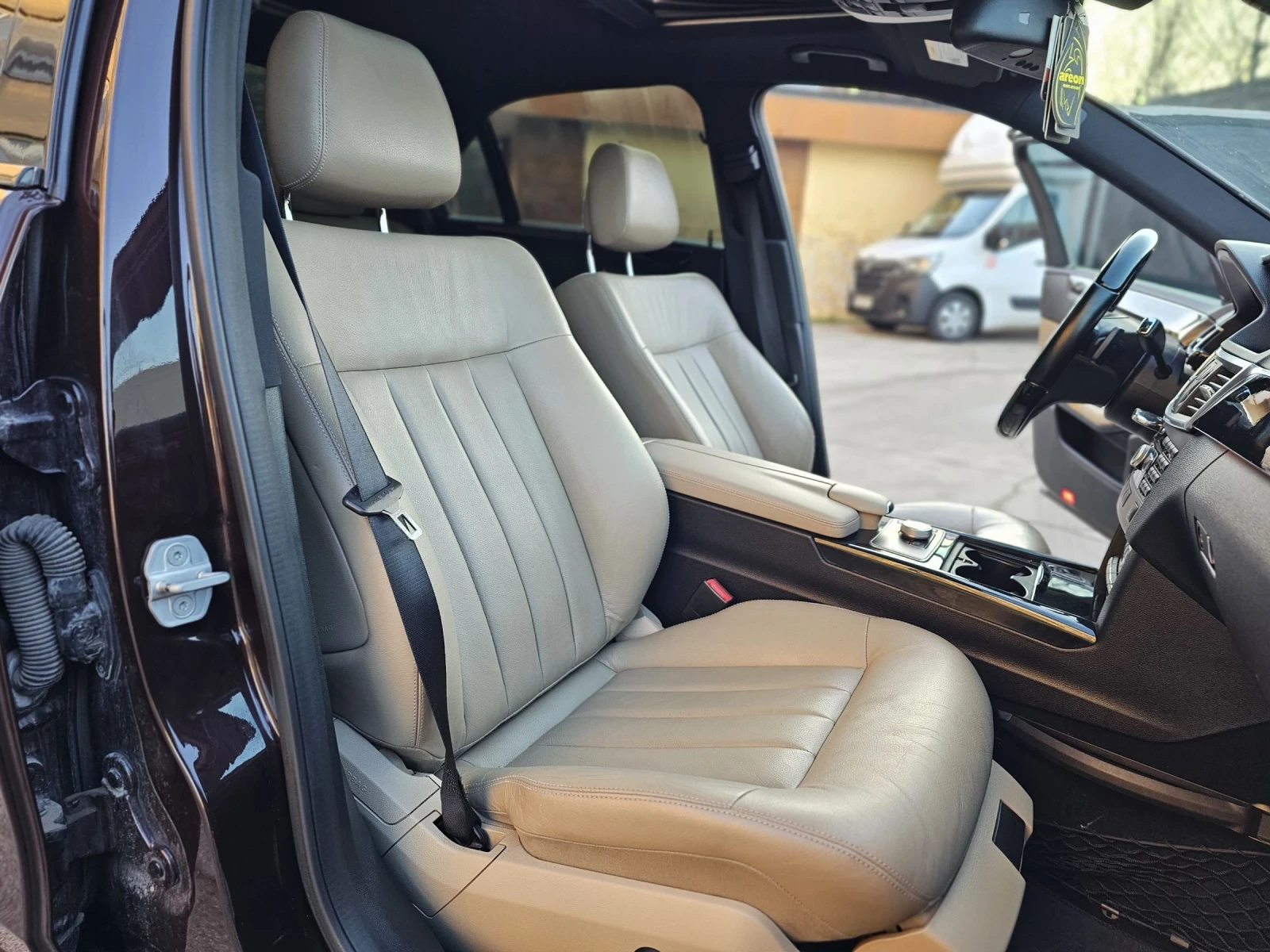 Mercedes-Benz E 350 AMG PACK 7G TRONICK - изображение 10