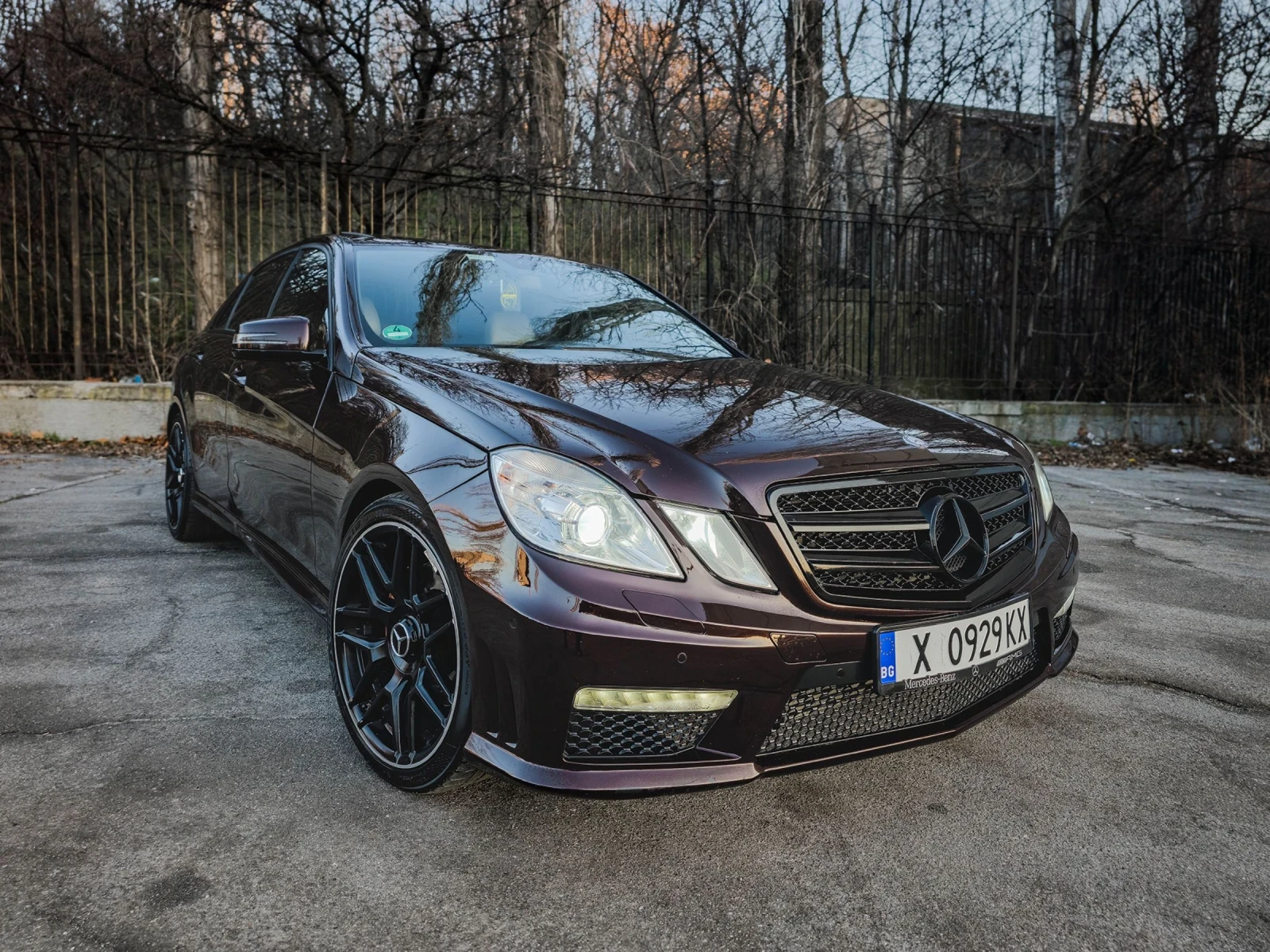 Mercedes-Benz E 350 AMG PACK 7G TRONICK - изображение 3