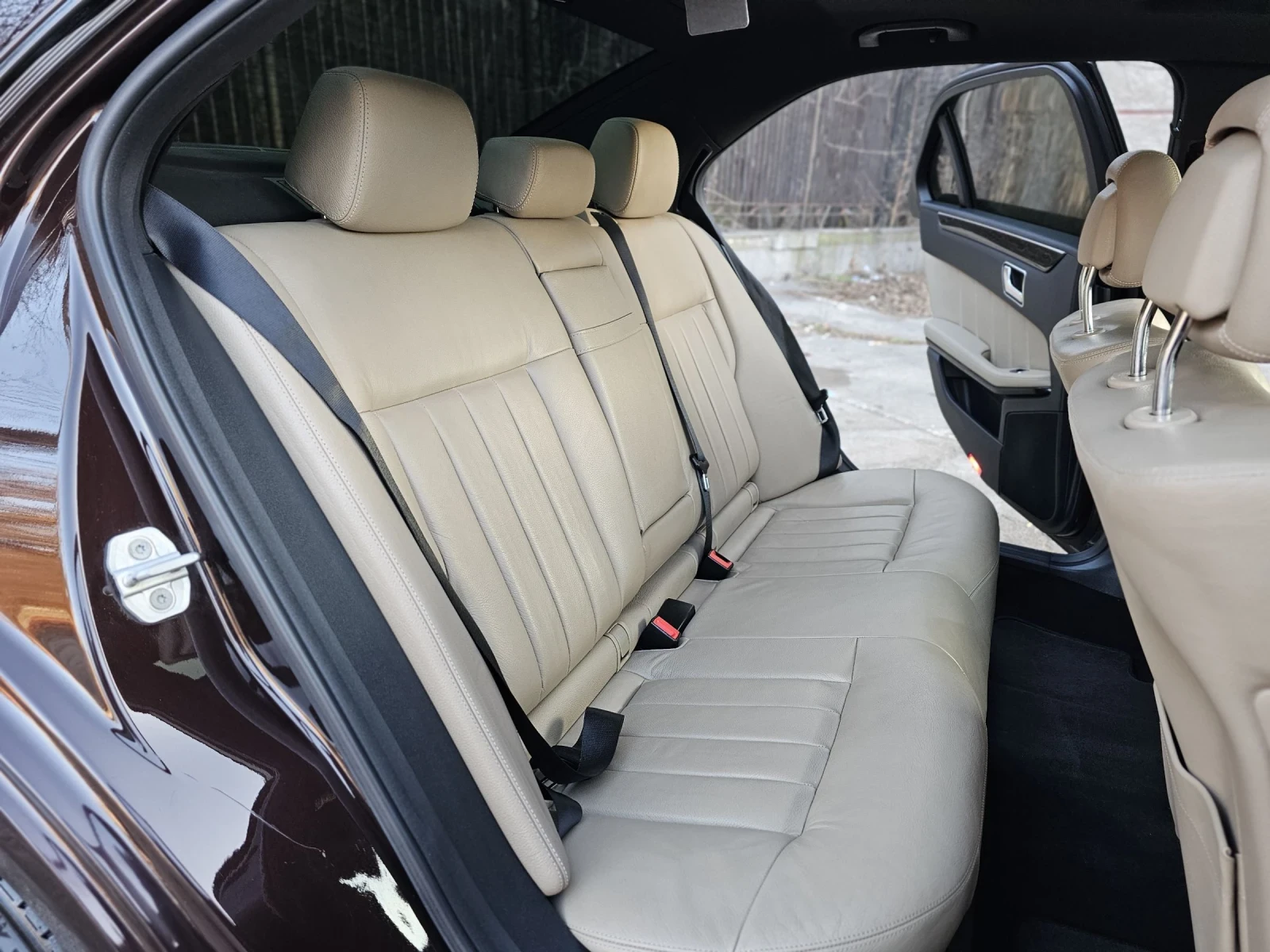 Mercedes-Benz E 350 AMG PACK 7G TRONICK - изображение 9