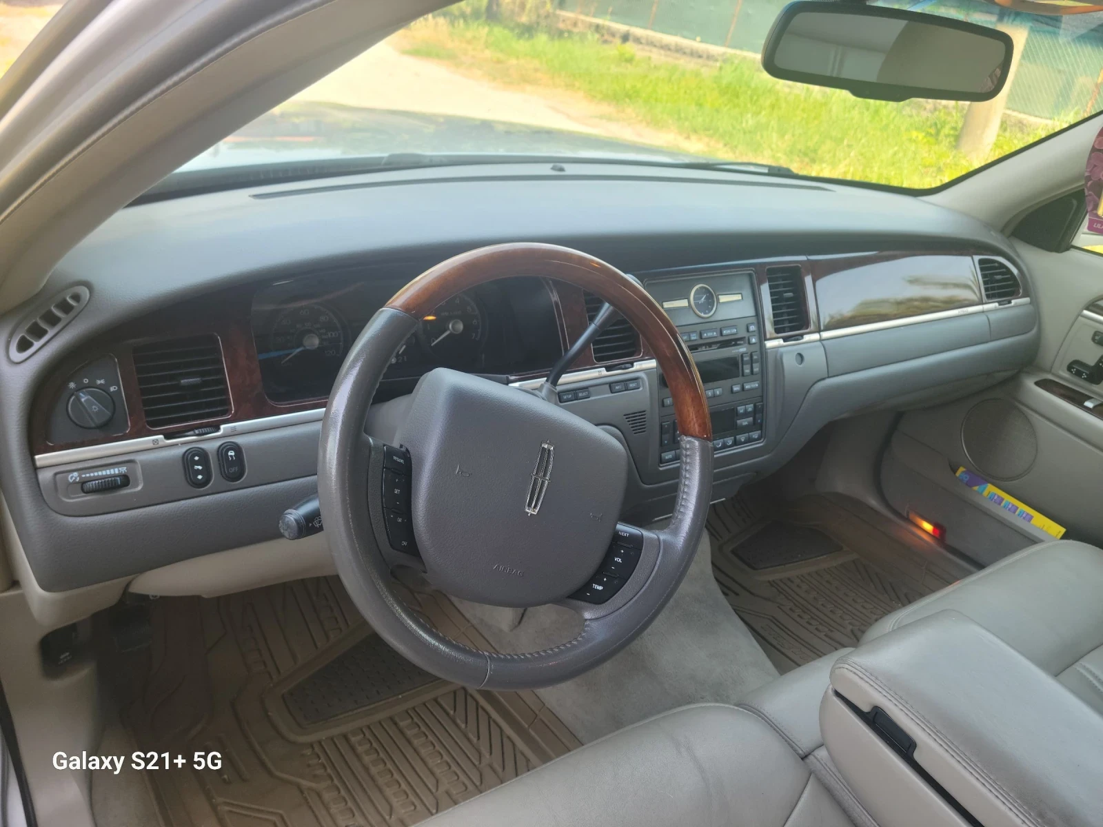 Lincoln Town car  - изображение 10