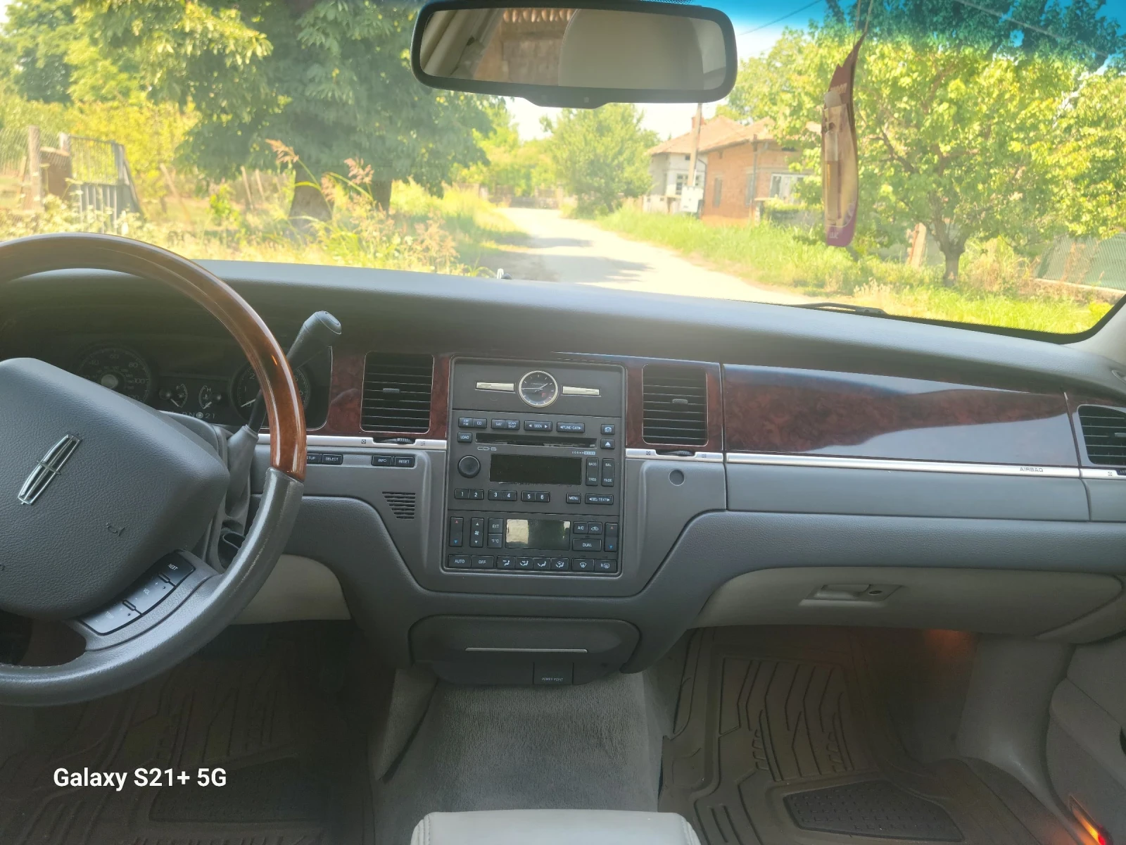 Lincoln Town car  - изображение 8