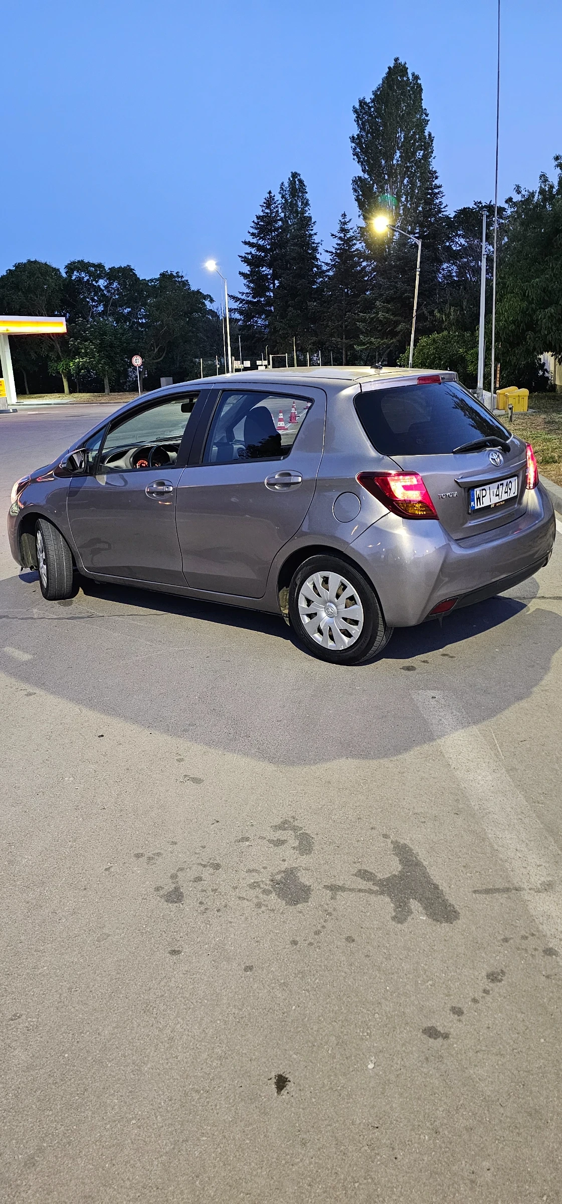 Toyota Yaris 1.0 LPG 2015 КАТО НОВА!! - изображение 3