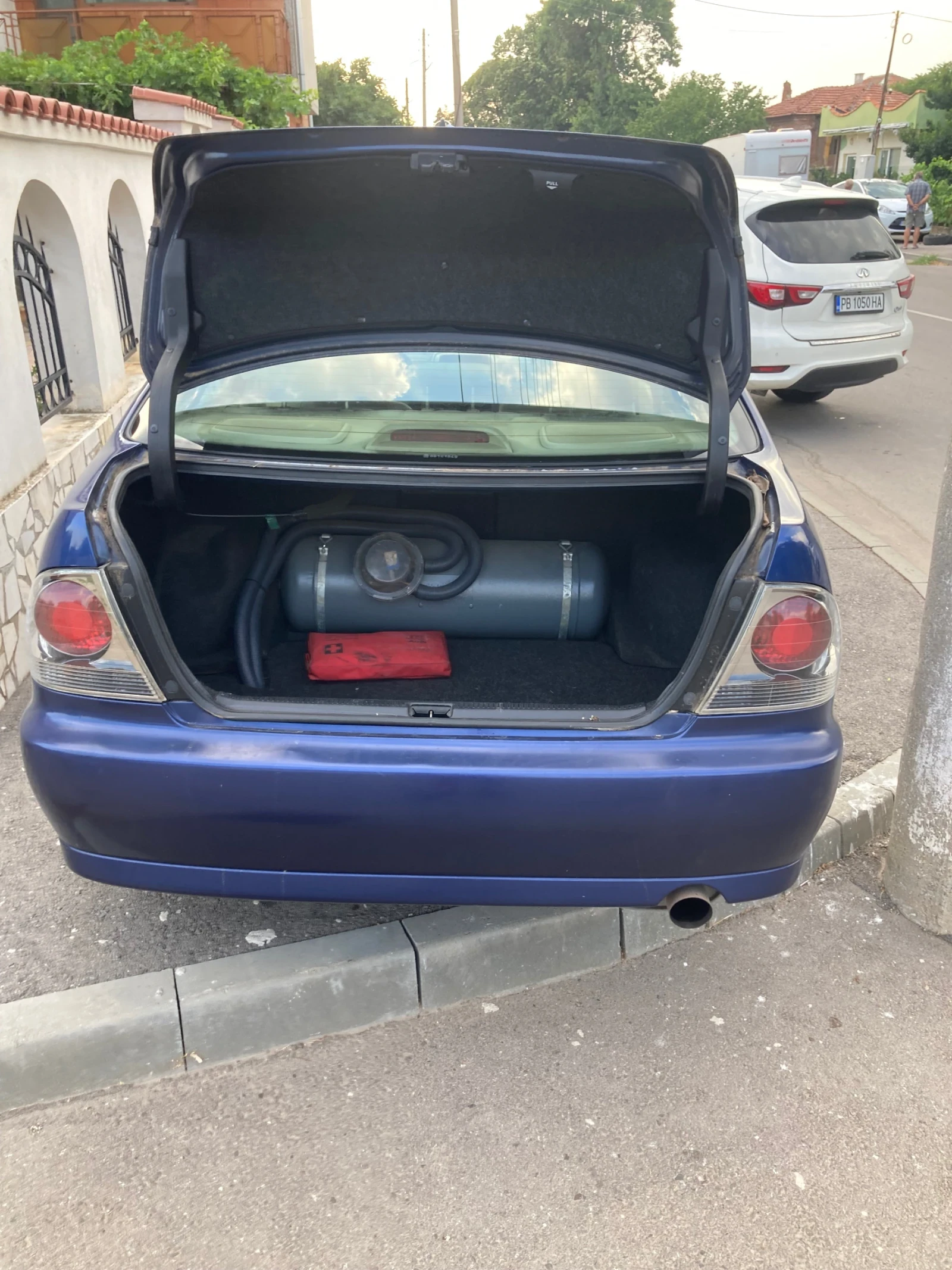 Lexus IS 200 газ - изображение 6