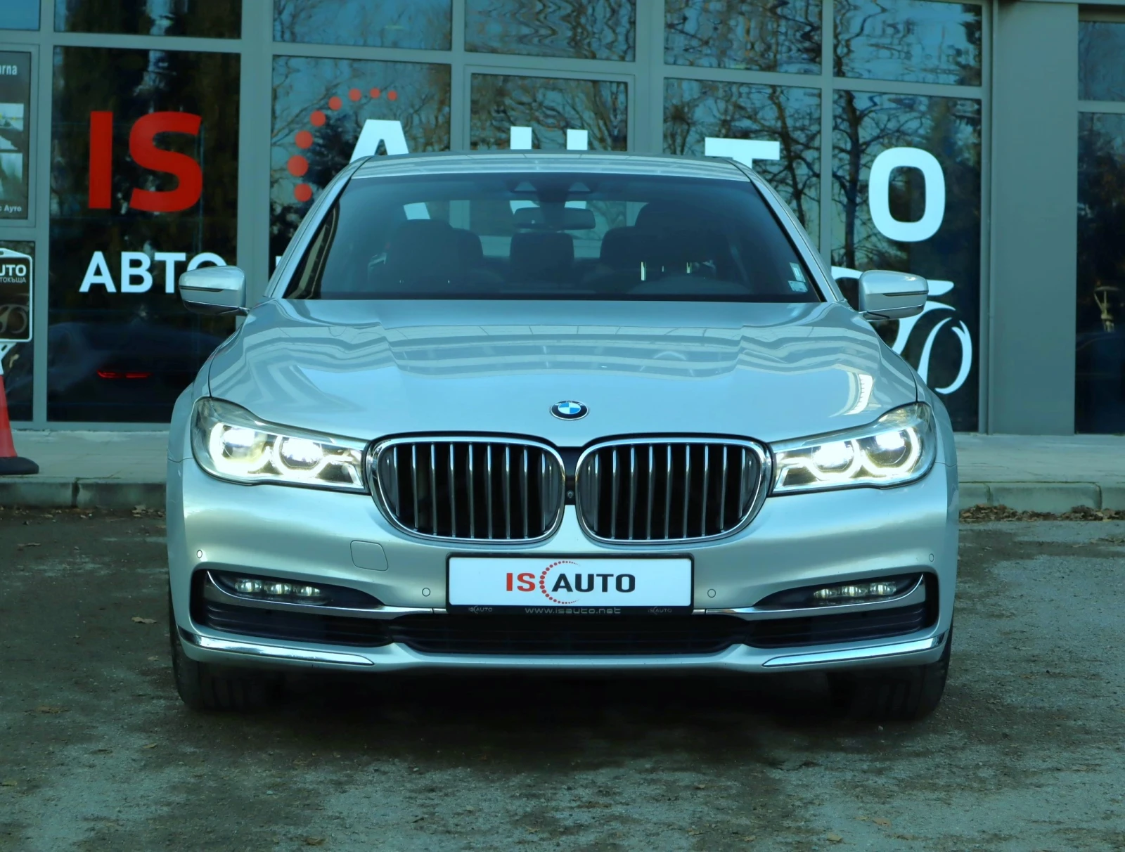 BMW 740 d/xDrive/Individual/Soft Close/Massage/Камера 360/ - изображение 2