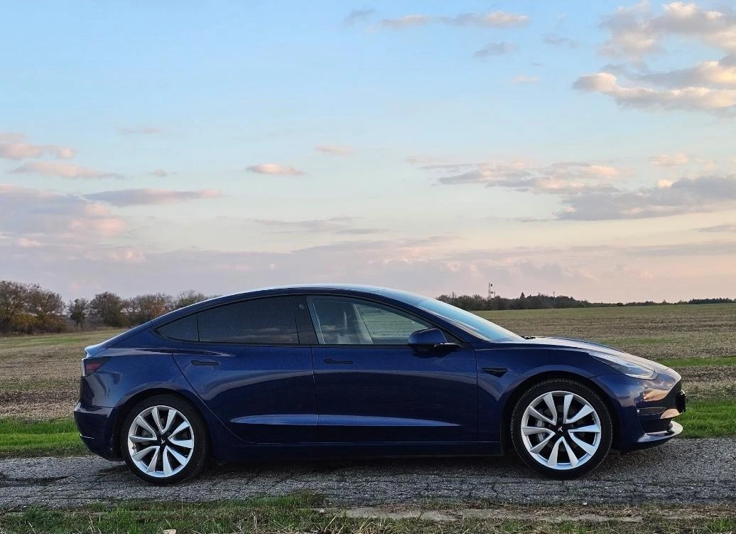 Tesla Model 3  4х4 Европейска Long Range - изображение 7