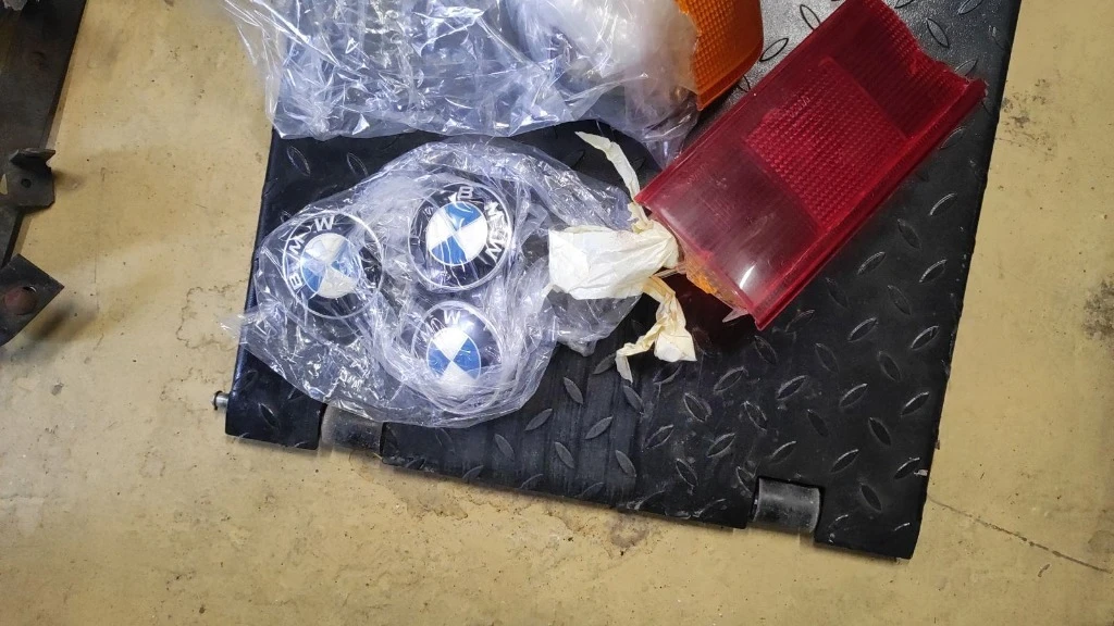 BMW 320 е21 I6/M20 clima, снимка 4 - Автомобили и джипове - 54083466