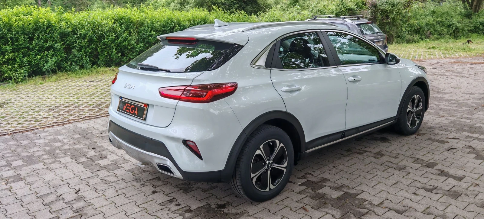 Kia XCeed 1.6 PLUG-IN HYBRID NOVA, снимка 5 - Автомобили и джипове - 54597848
