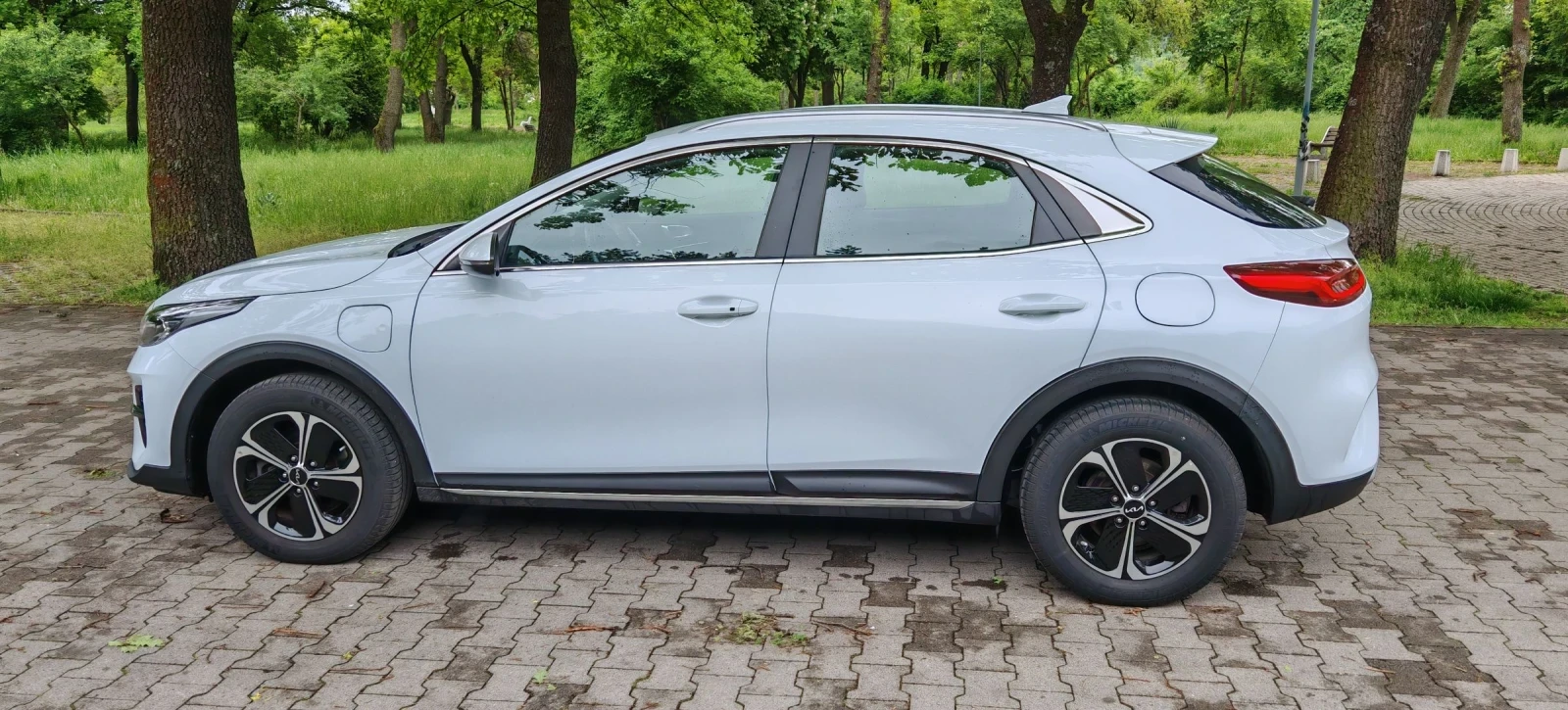 Kia XCeed 1.6 PLUG-IN HYBRID NOVA, снимка 8 - Автомобили и джипове - 54597848