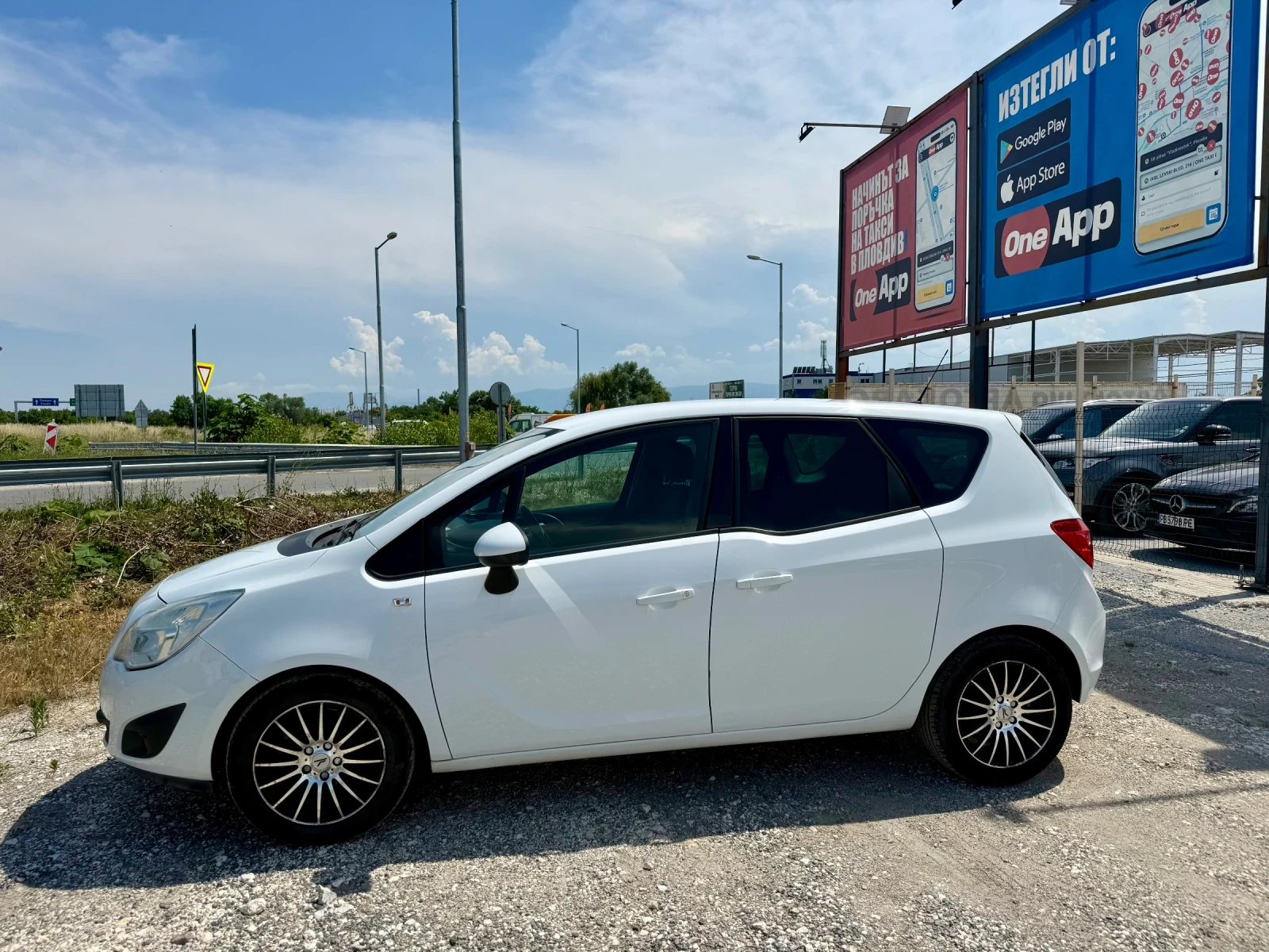 Opel Meriva 1.4 Фабрична газ , снимка 7 - Автомобили и джипове - 54868281