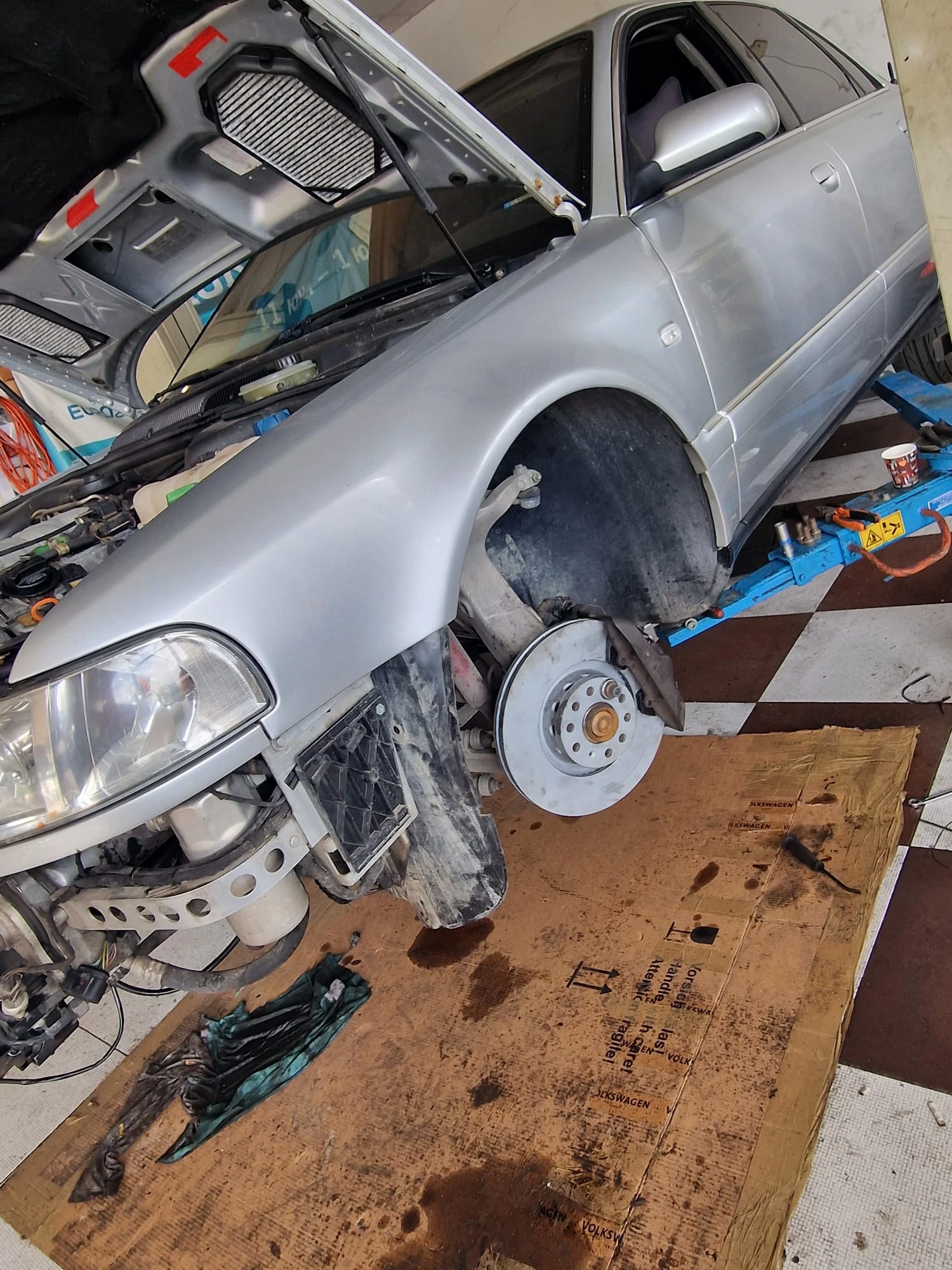 Audi A8, снимка 5 - Автомобили и джипове - 55361271