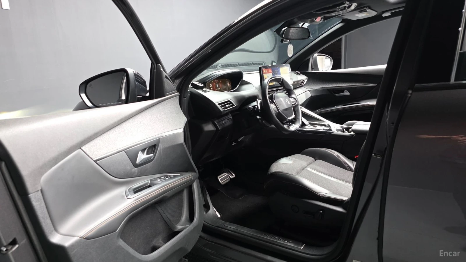 Peugeot 5008 * GT-LINE* ПАНО* KEYLESS* Camera* ПОДГРЕВ* , снимка 11 - Автомобили и джипове - 55570443