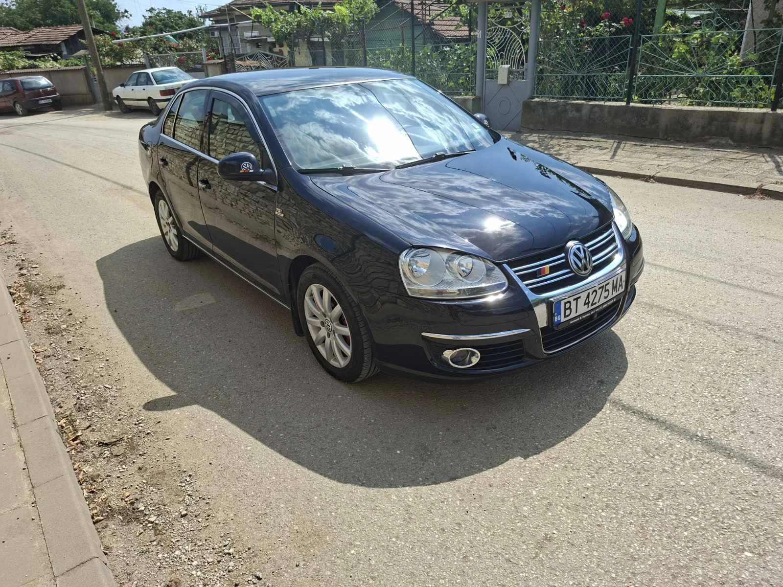 VW Jetta 1, 4 i, снимка 5 - Автомобили и джипове - 55587784