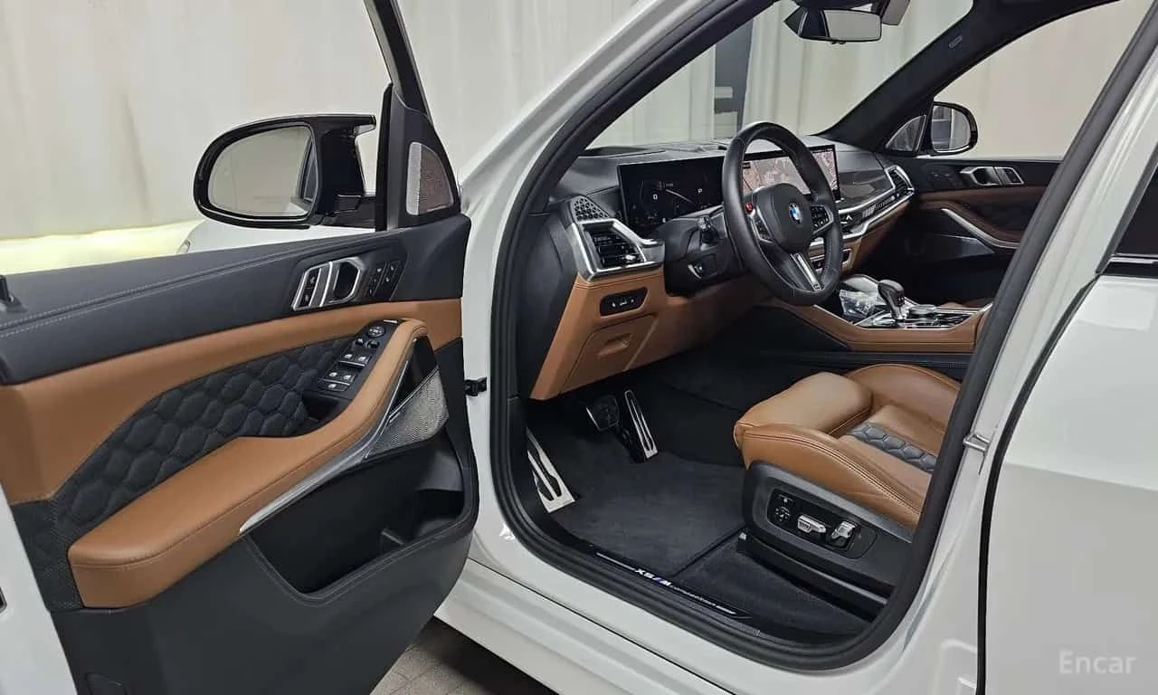 BMW X5M * 4.4 Competition * ОПЦИЯ ЗА ФИНАНСИРАНЕ, снимка 10 - Автомобили и джипове - 55615043