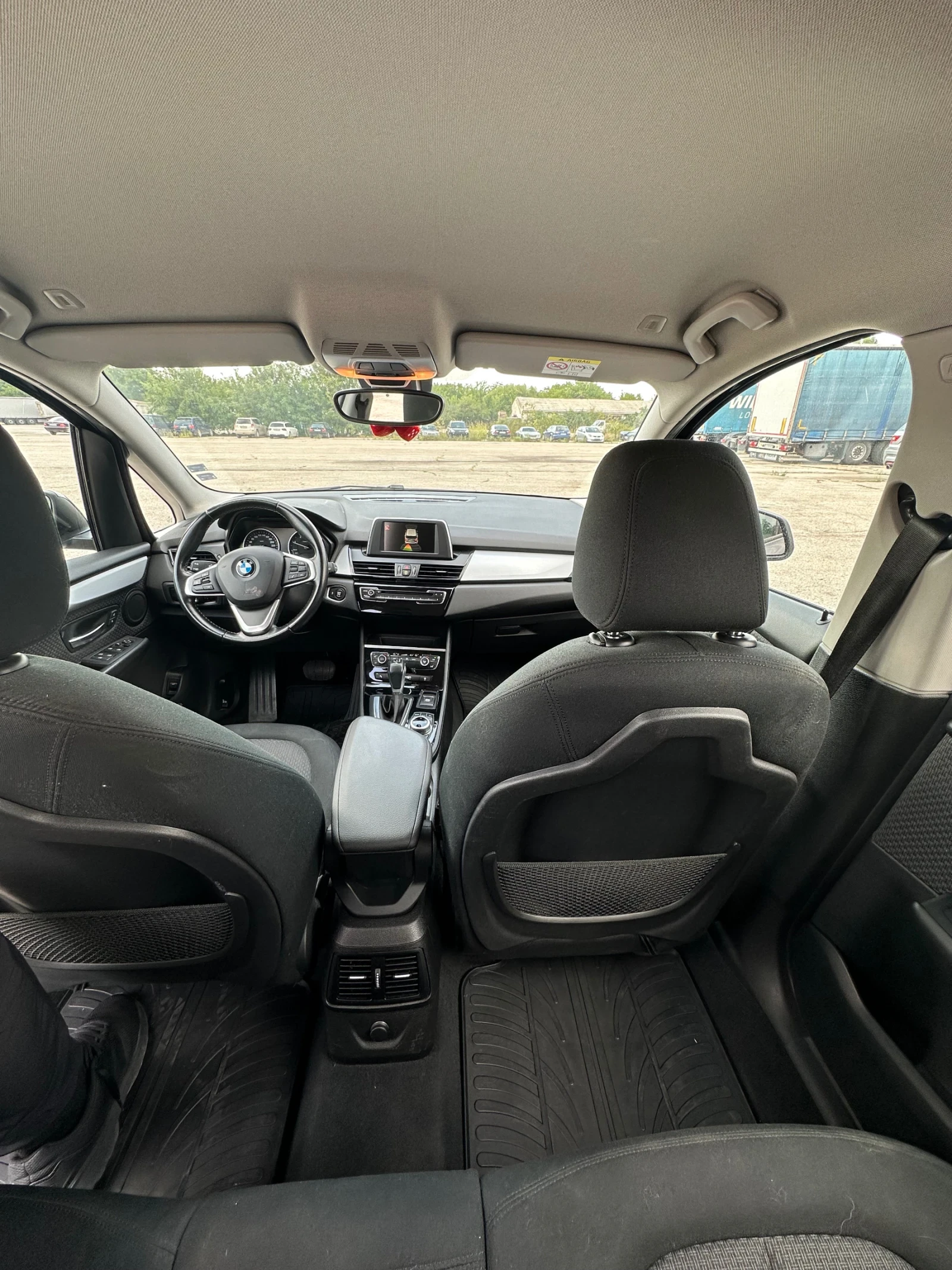 BMW 216, снимка 10 - Автомобили и джипове - 55672060
