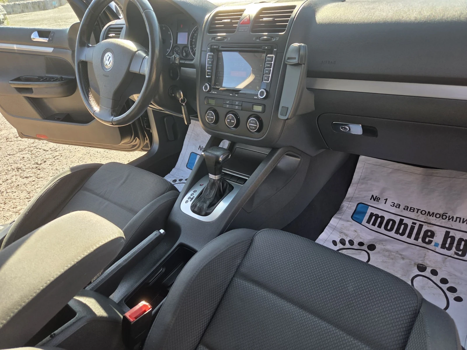 VW Golf 1.9tdi 105ps automat navi, снимка 11 - Автомобили и джипове - 55712834
