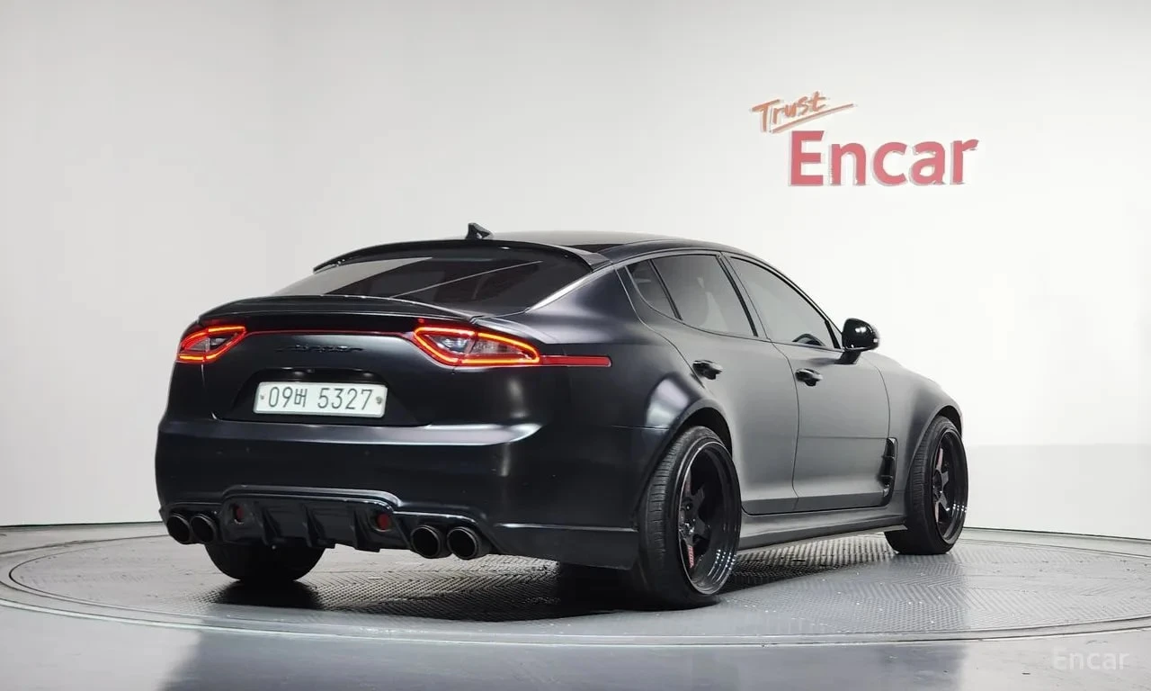 Kia Stinger 2.2 Diesel | АВТОФИНАНСИРАНЕ БЕЗ ПЪРВОНАЧАЛНА, снимка 2 - Автомобили и джипове - 55836872