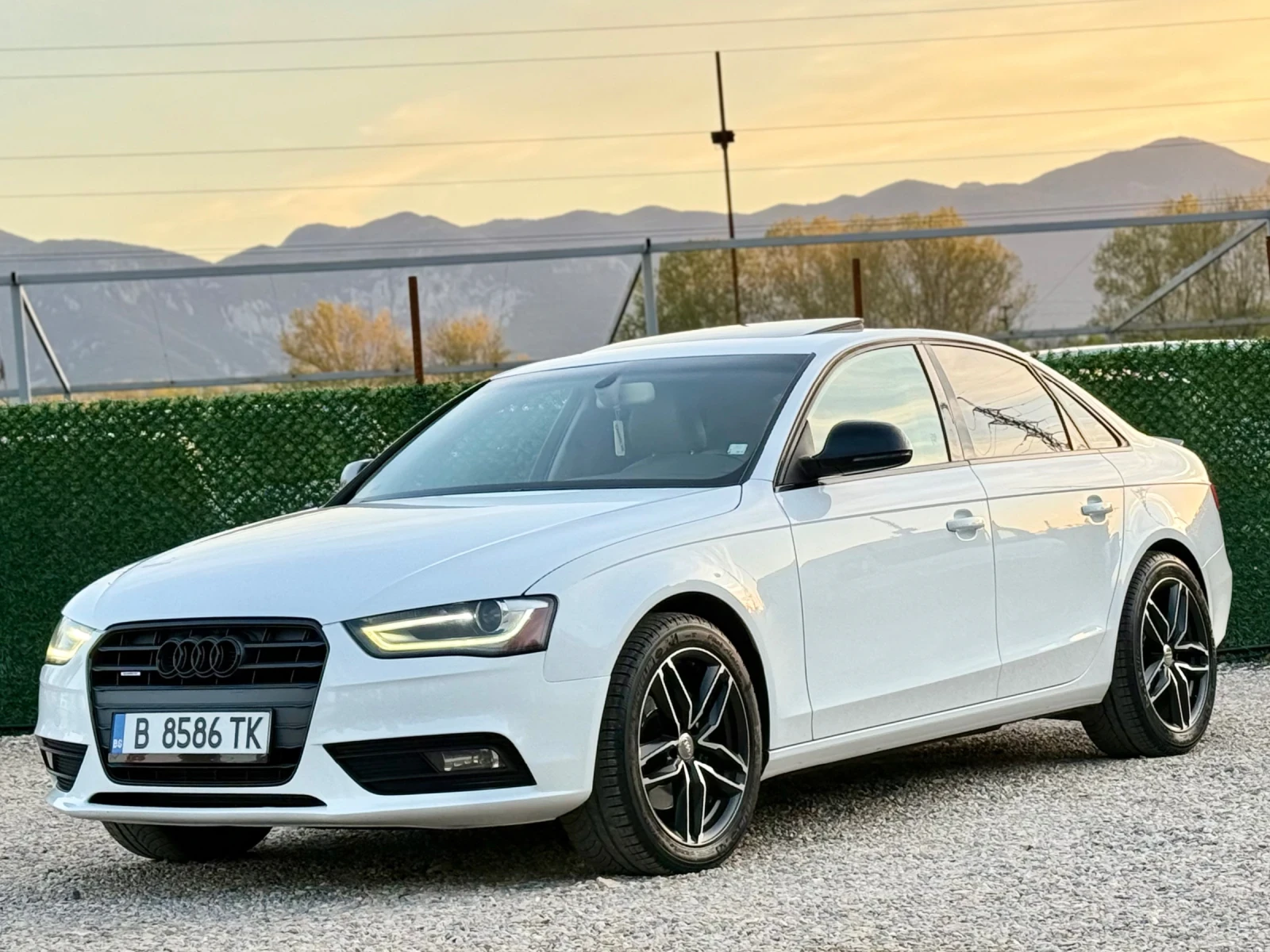 Audi A4 2.0Turbo/4x4/AVTOMAT/8ZF/FACELIFT, снимка 3 - Автомобили и джипове - 55987309