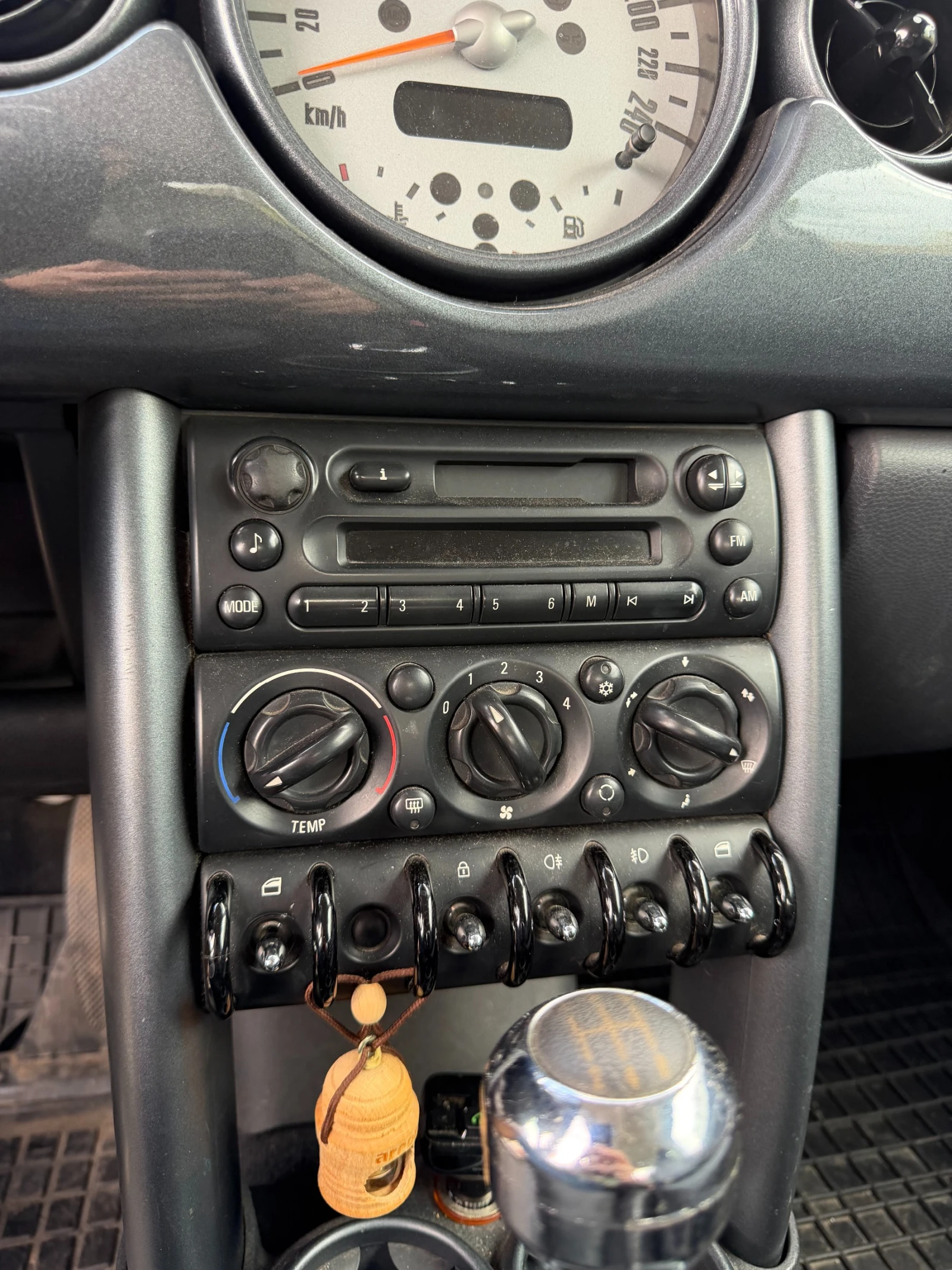 Mini One, снимка 11 - Автомобили и джипове - 56260020