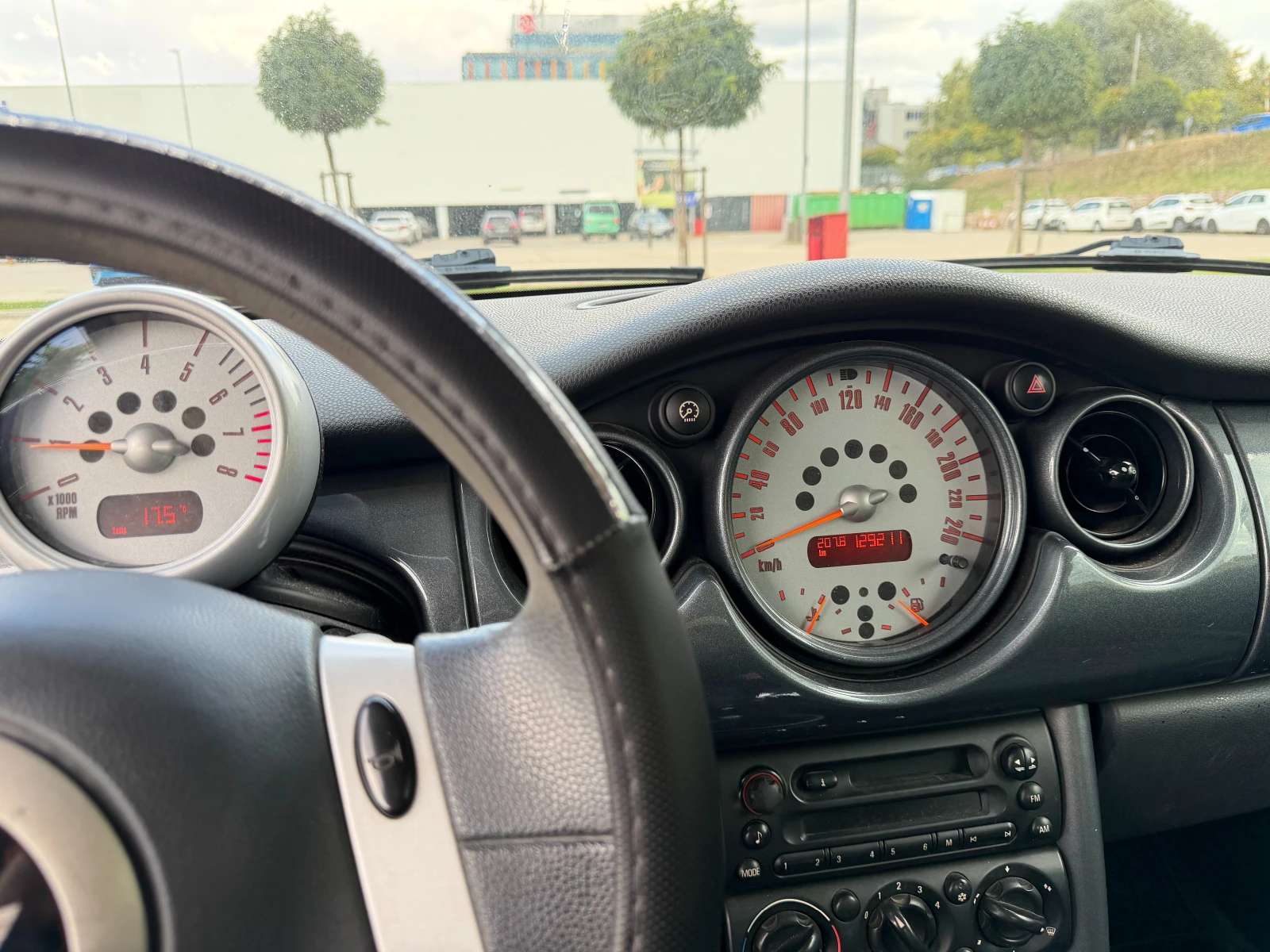 Mini One, снимка 10 - Автомобили и джипове - 56260020